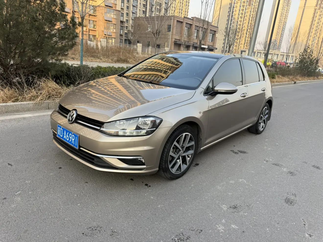 Volkswagen Golf  из Китая