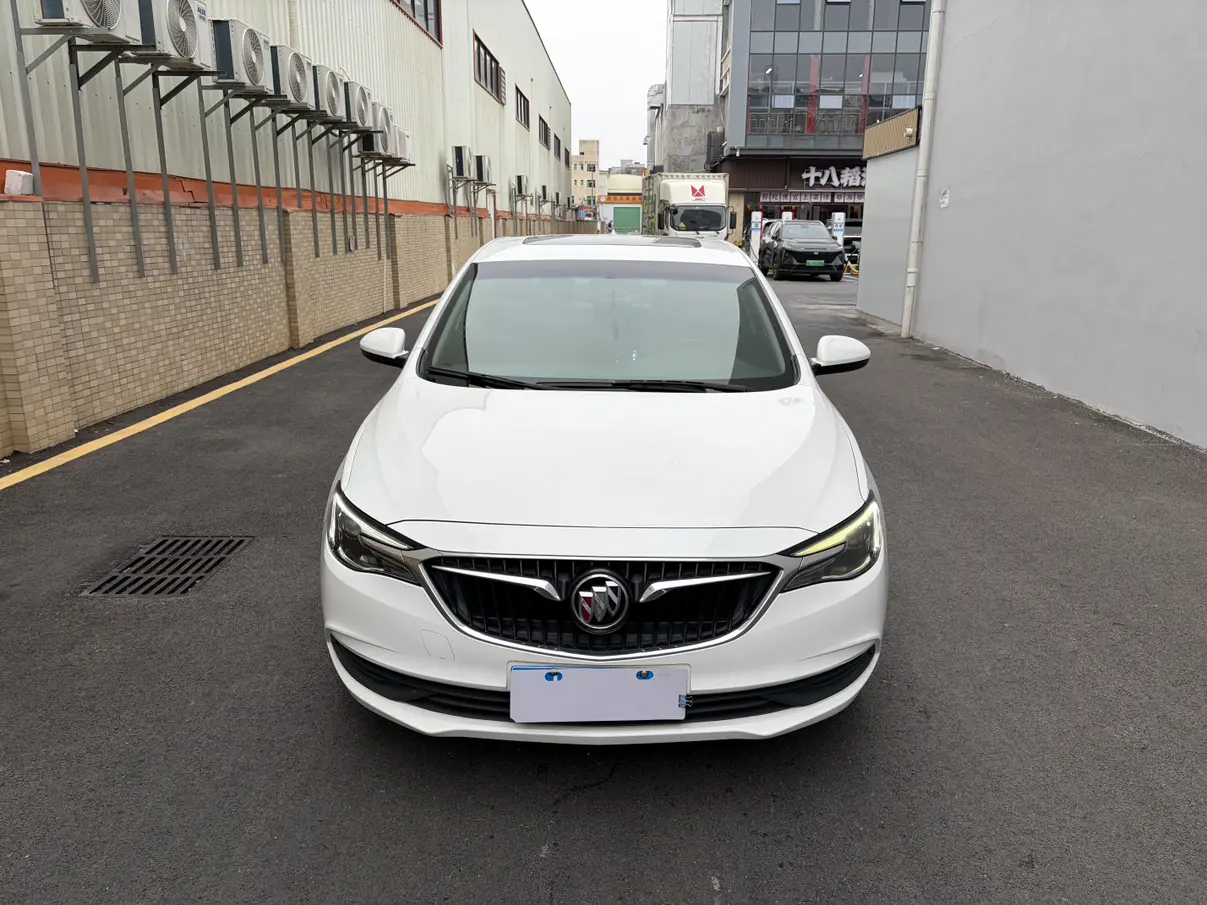 Buick Yinglang  из Китая