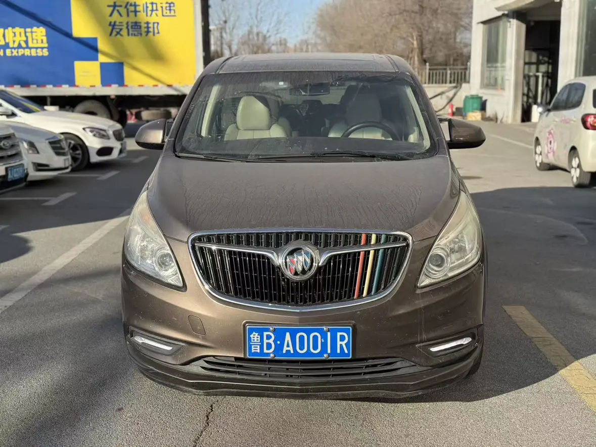 Buick GL8  из Китая