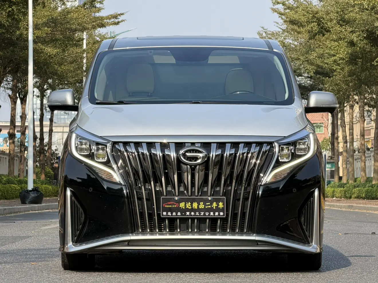 GAC Trumpchi M8  из Китая