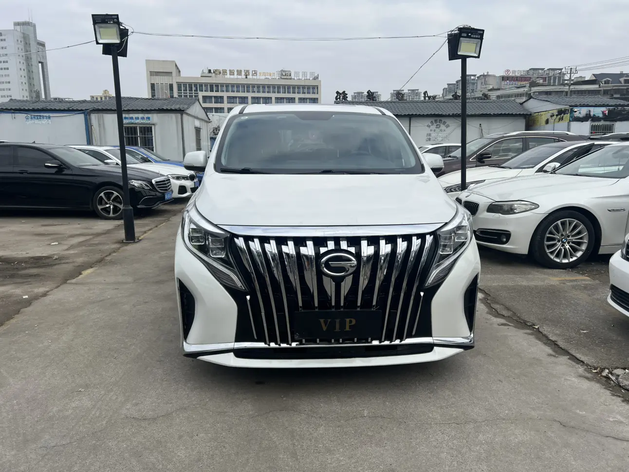 GAC Trumpchi M8  из Китая