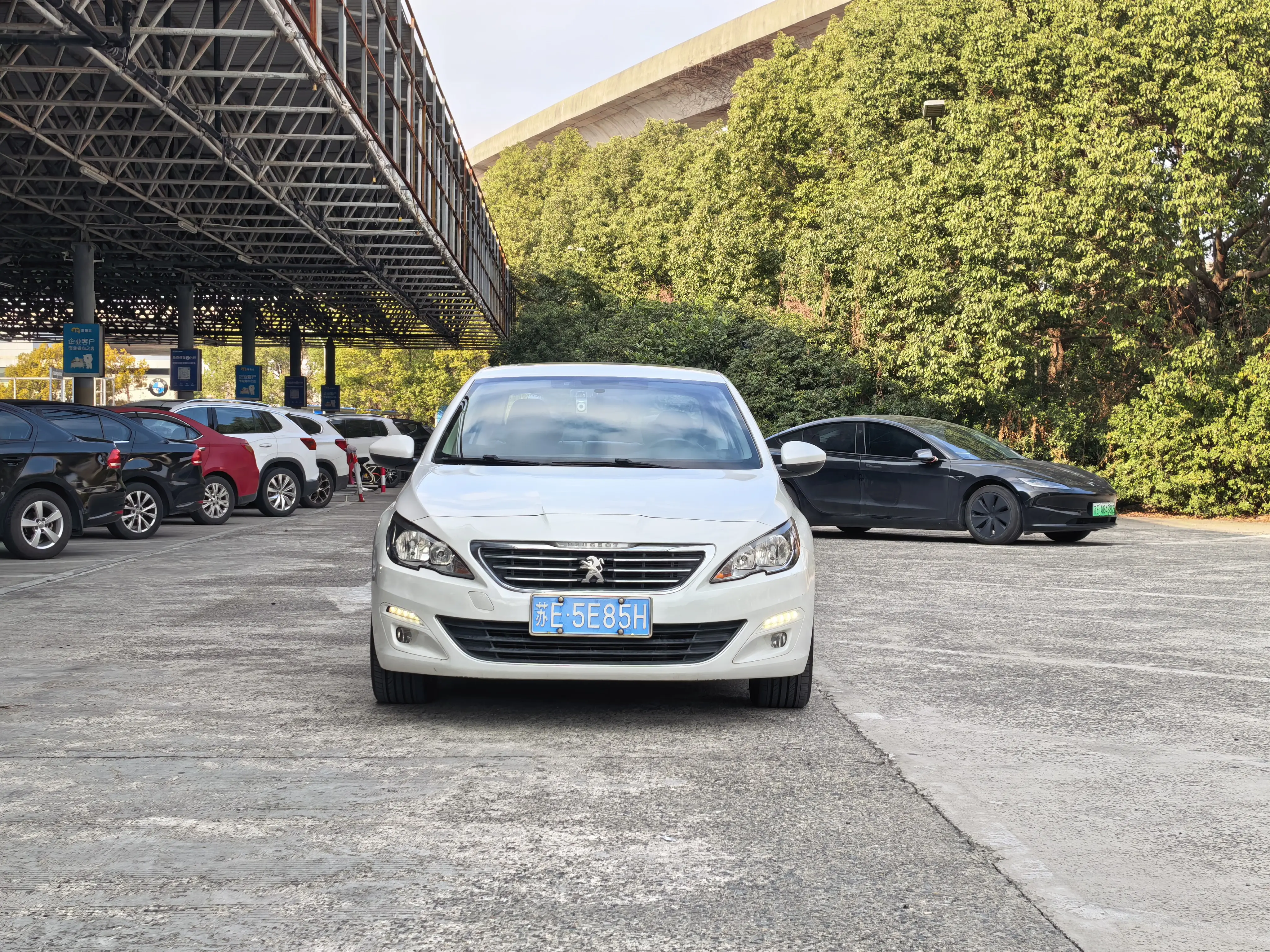 Peugeot 408  из Китая