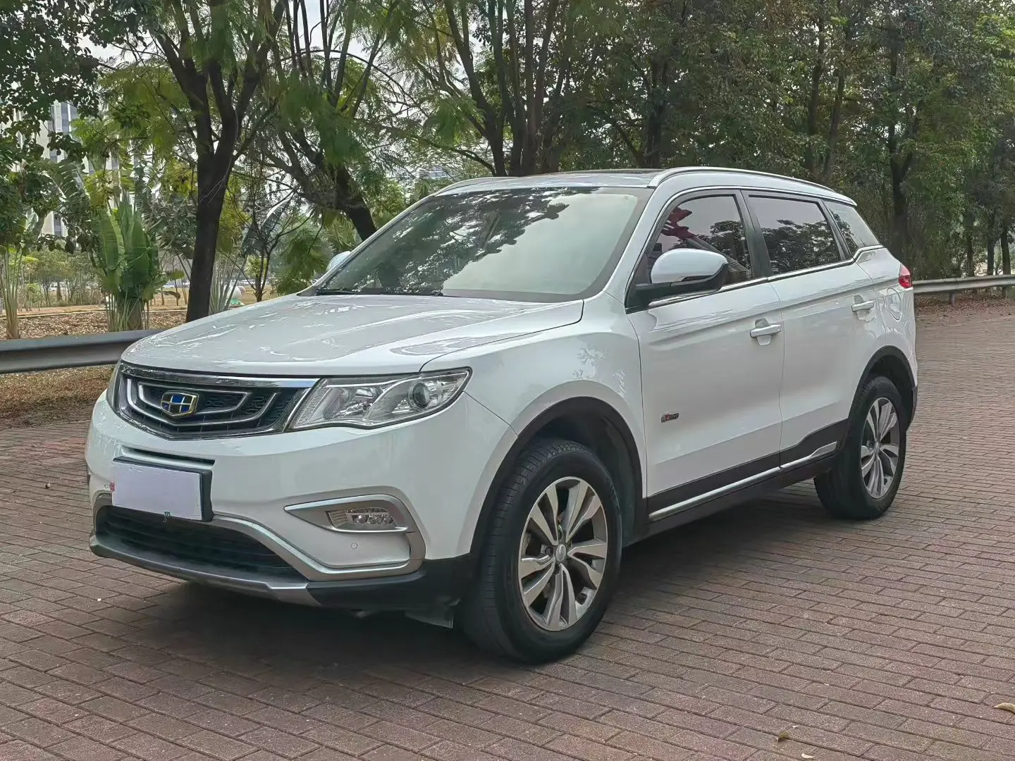 Geely Atlas (Boyue)  из Китая