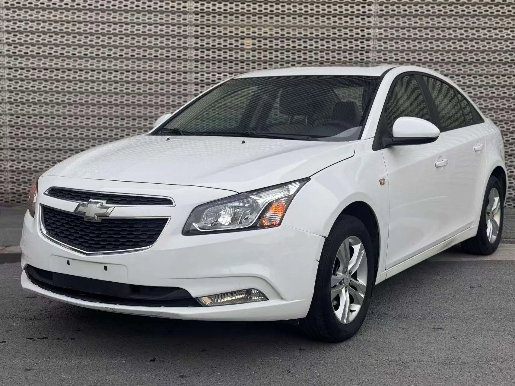 Chevrolet Monza (Cruze)  из Китая