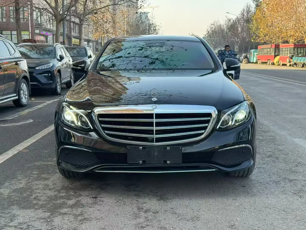 Mercedes-Benz E-Class  из Китая