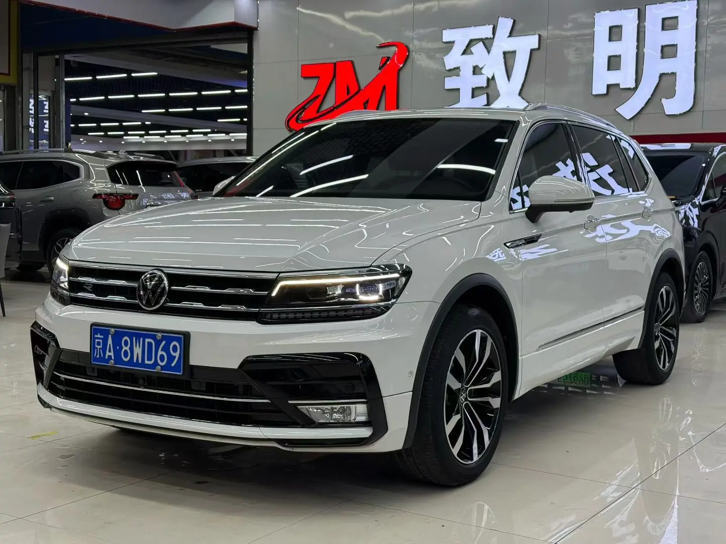 Volkswagen Tiguan L  из Китая