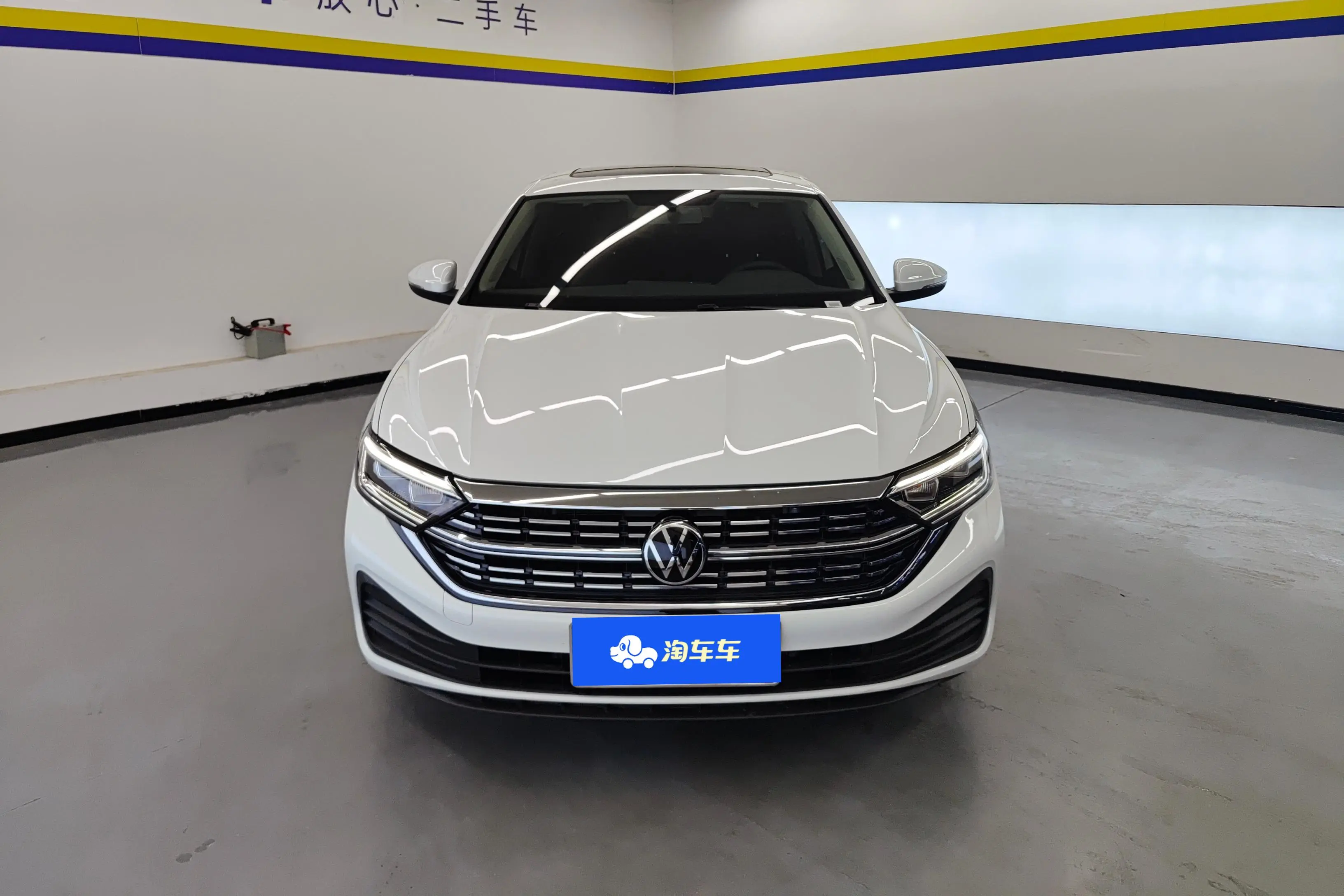 Volkswagen Sagitar  из Китая