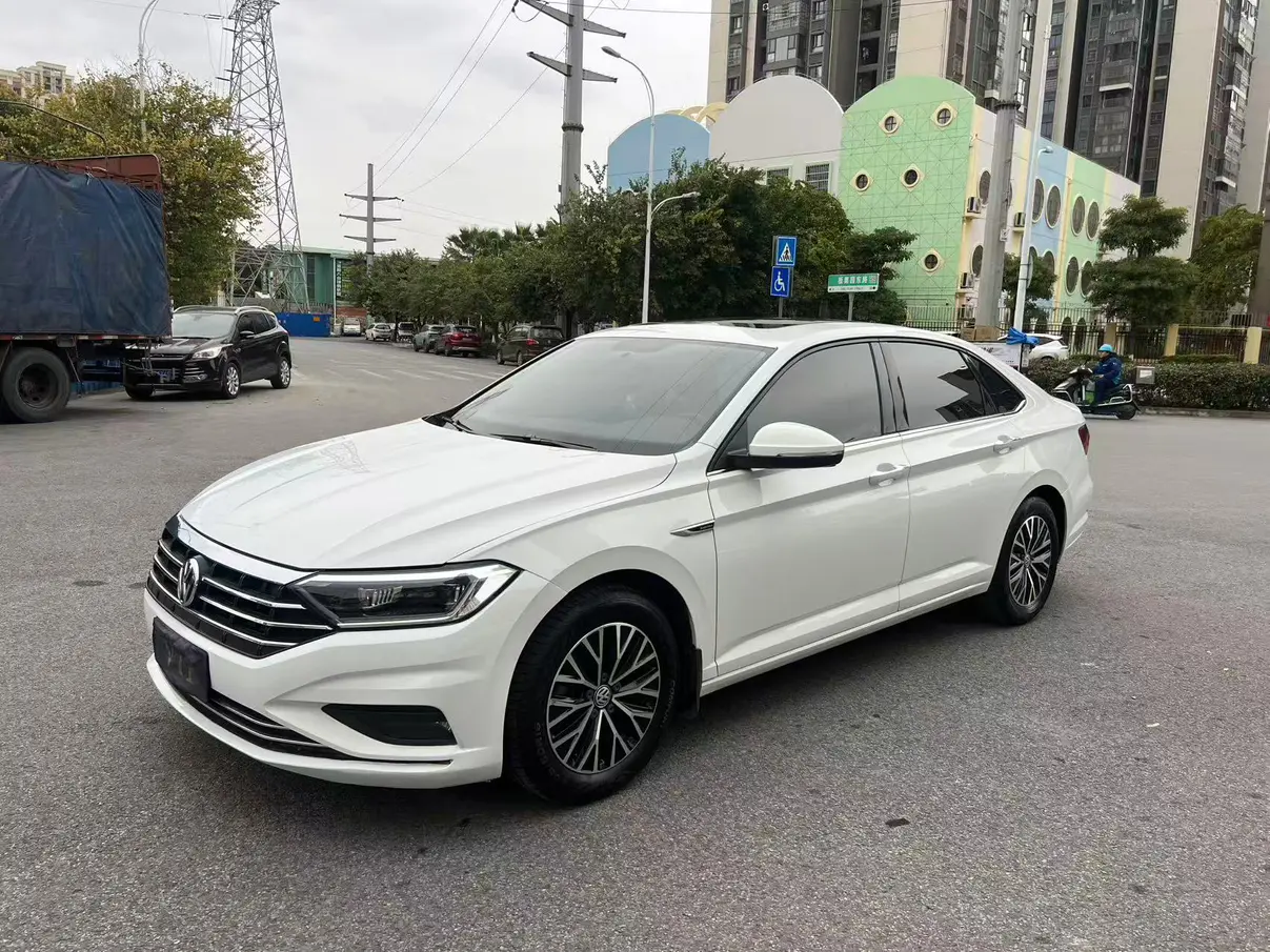 Volkswagen Sagitar  из Китая