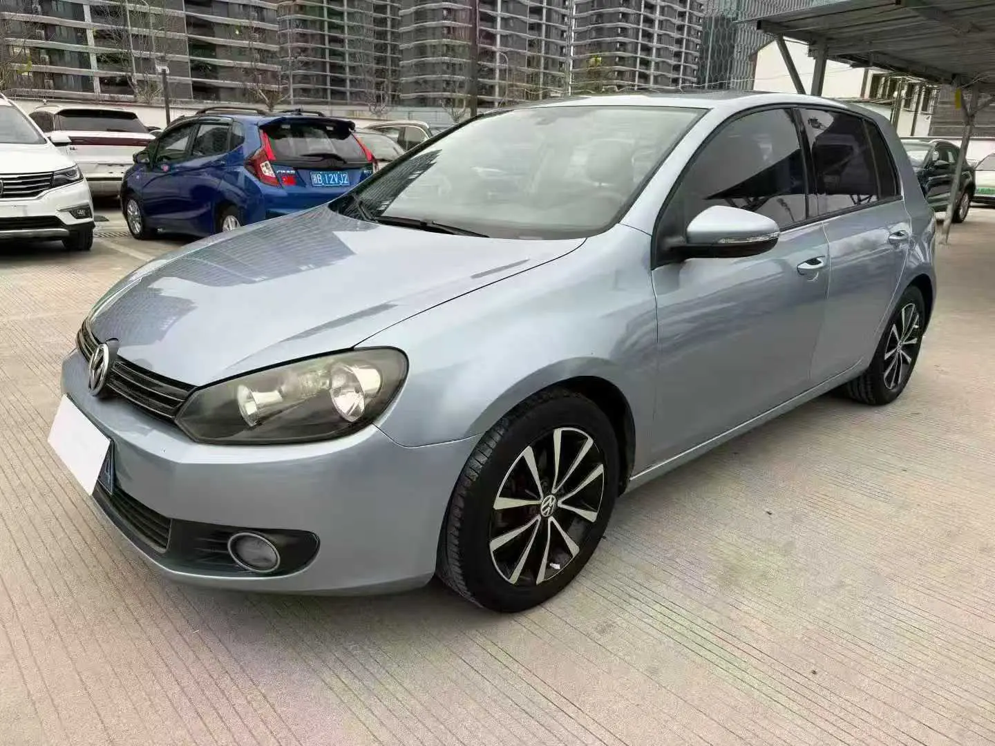 Volkswagen Golf  из Китая