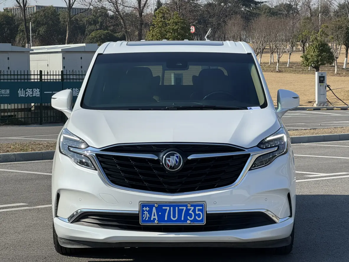 Buick GL8  из Китая