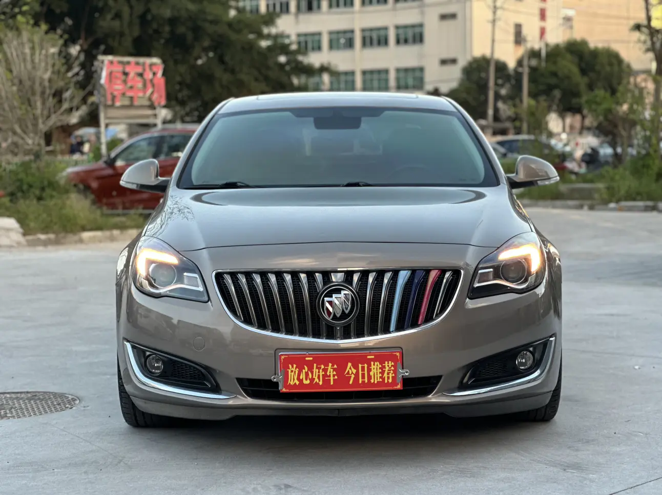 Buick Majesty  из Китая