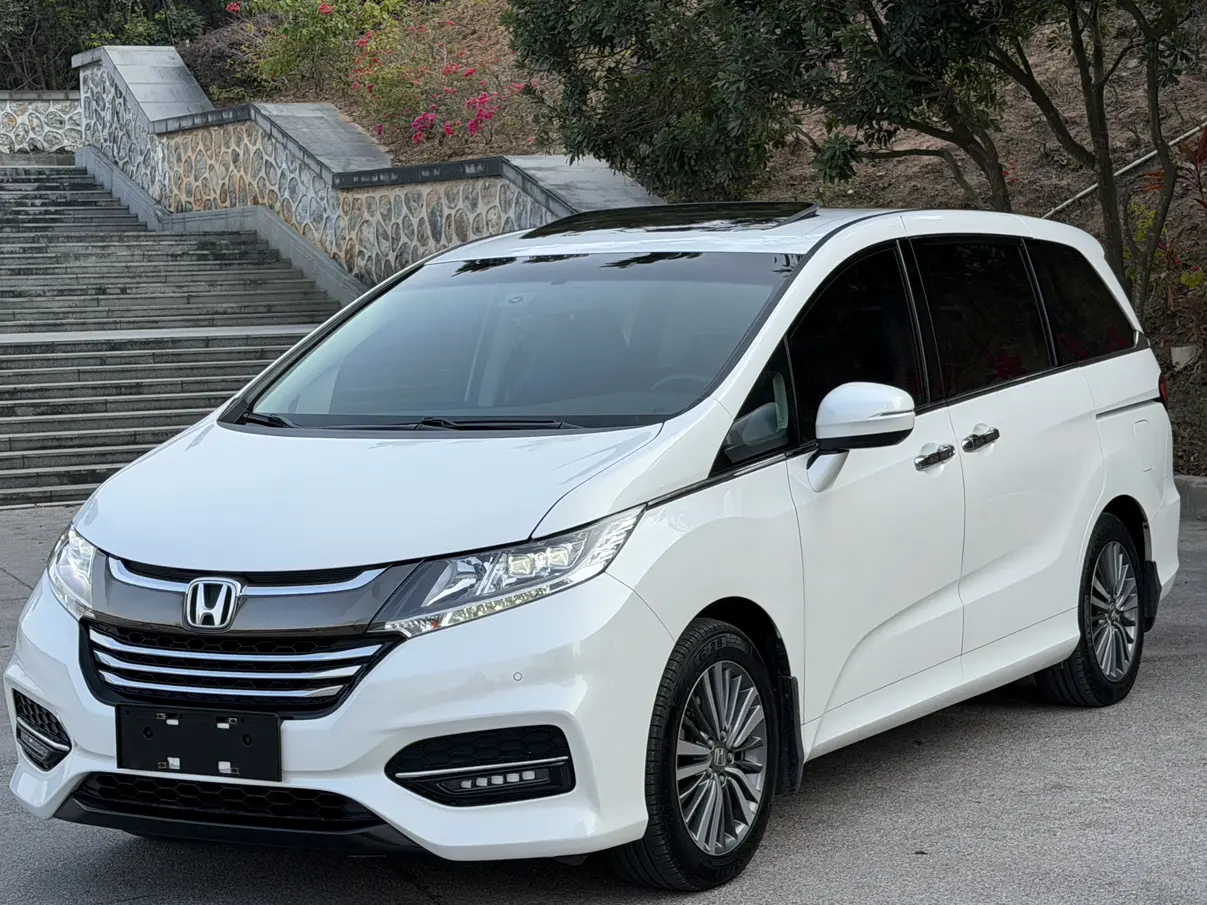 Honda Odyssey  из Китая
