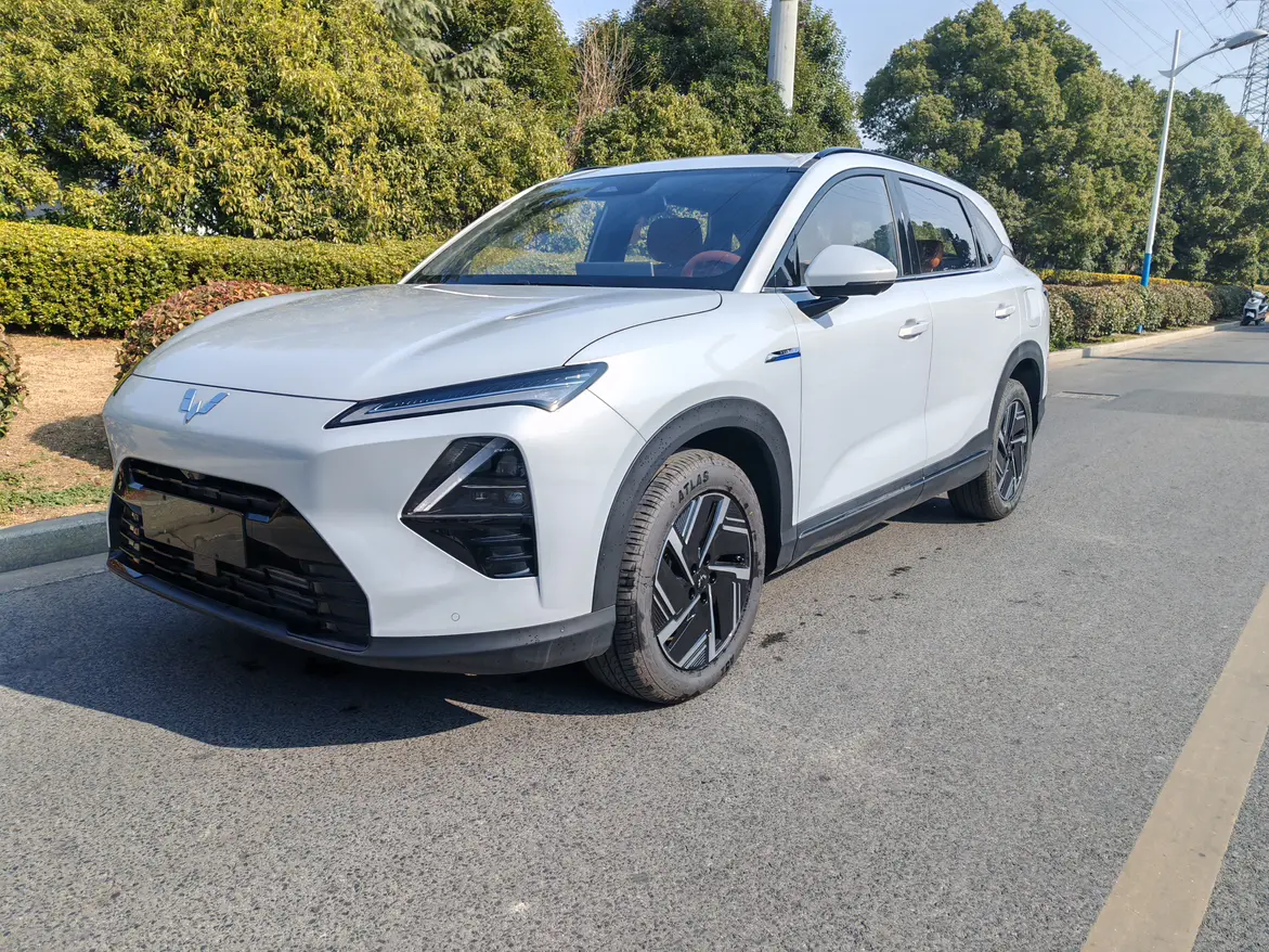 Wuling Starlight S PHEV  из Китая