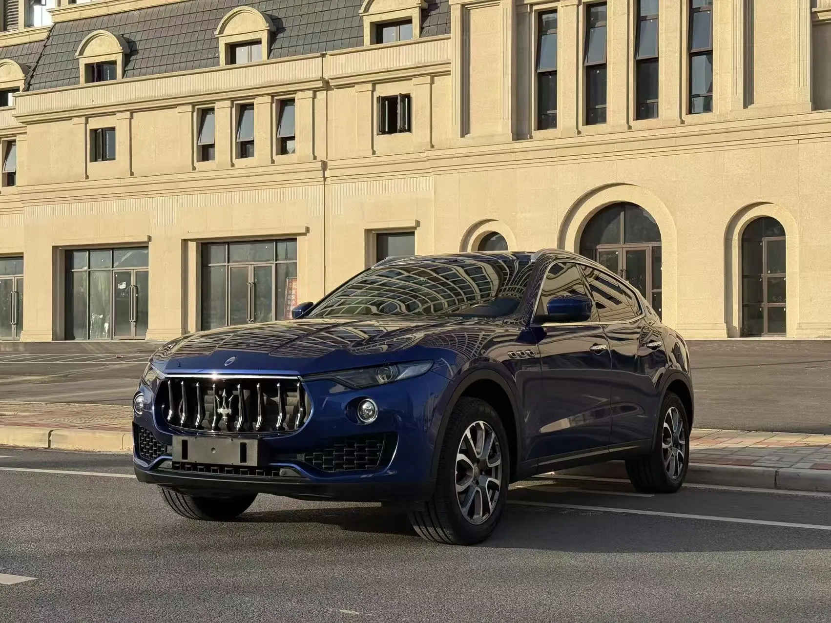 Maserati Levante  из Китая
