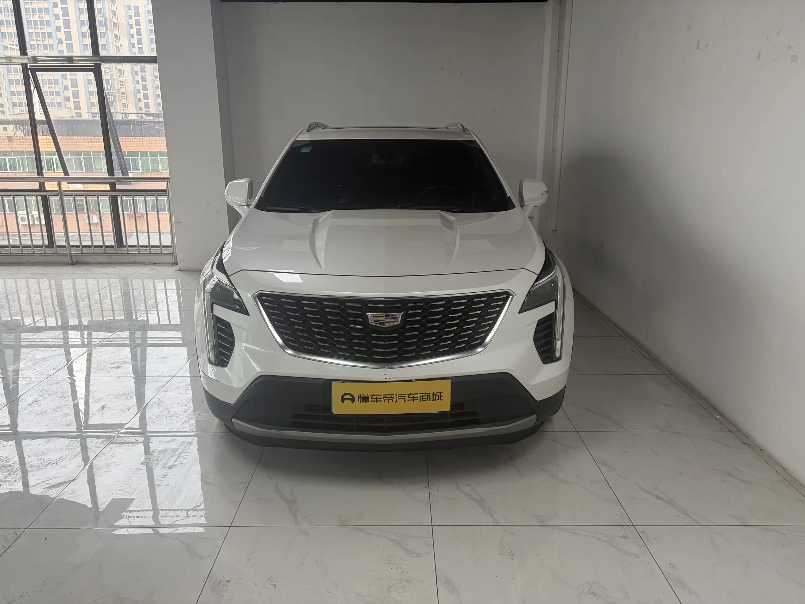Cadillac XT4  из Китая