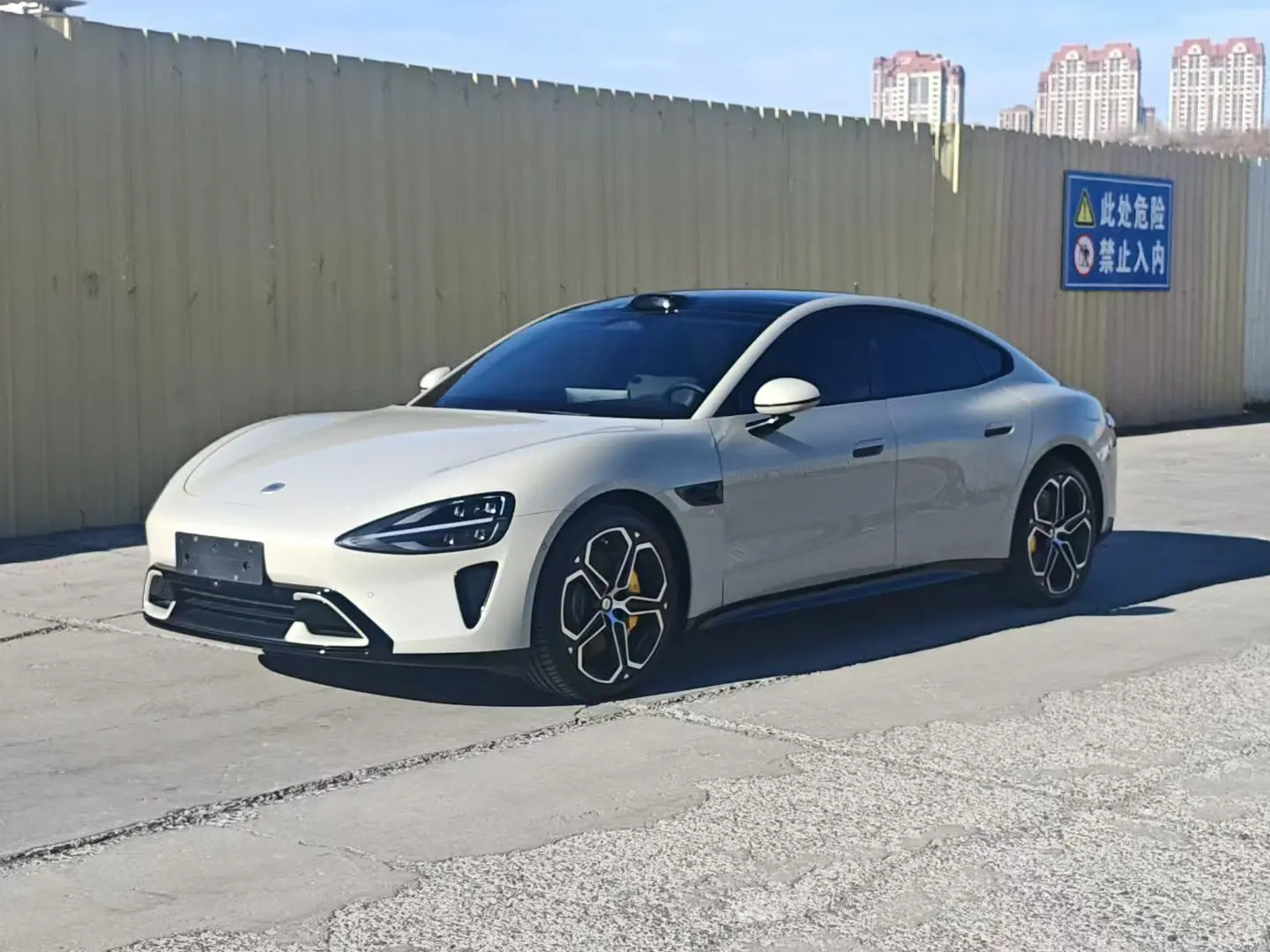 Xiaomi car Xiaomi SU7  из Китая