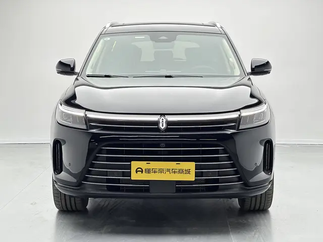 AITO M7 (Wenjie M7)  из Китая