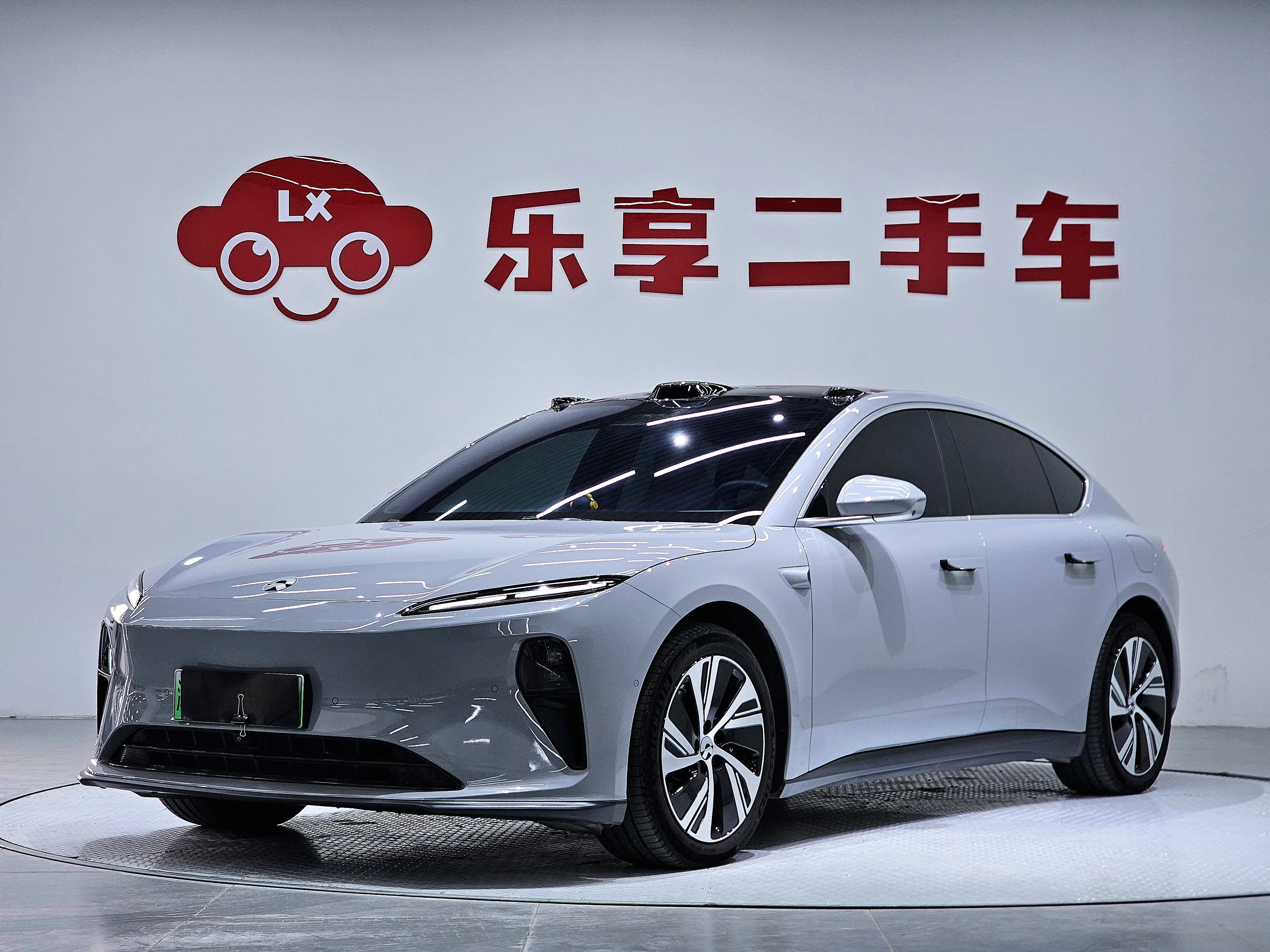 NIO ET5  из Китая