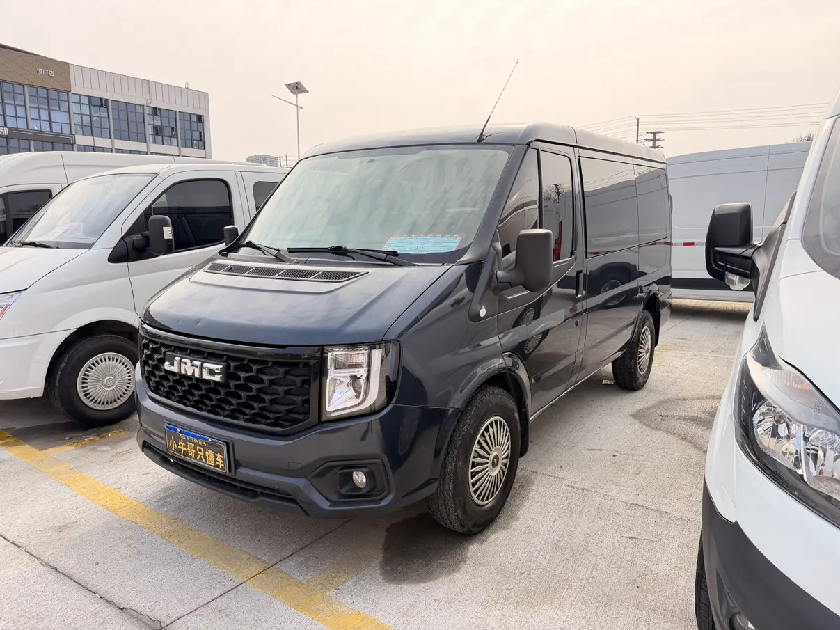 Jiangling Fushun  из Китая