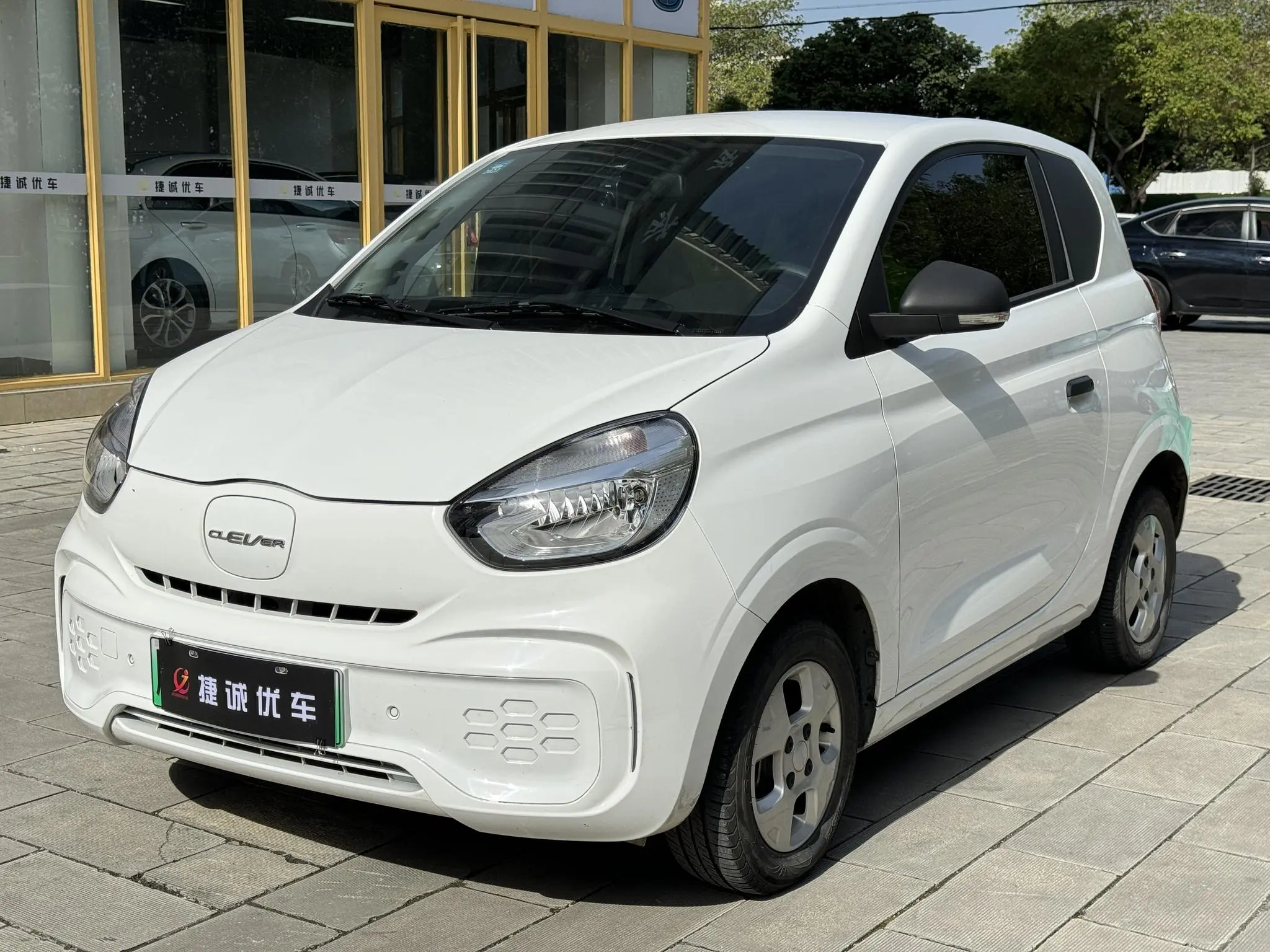 Roewe CLEVER  из Китая