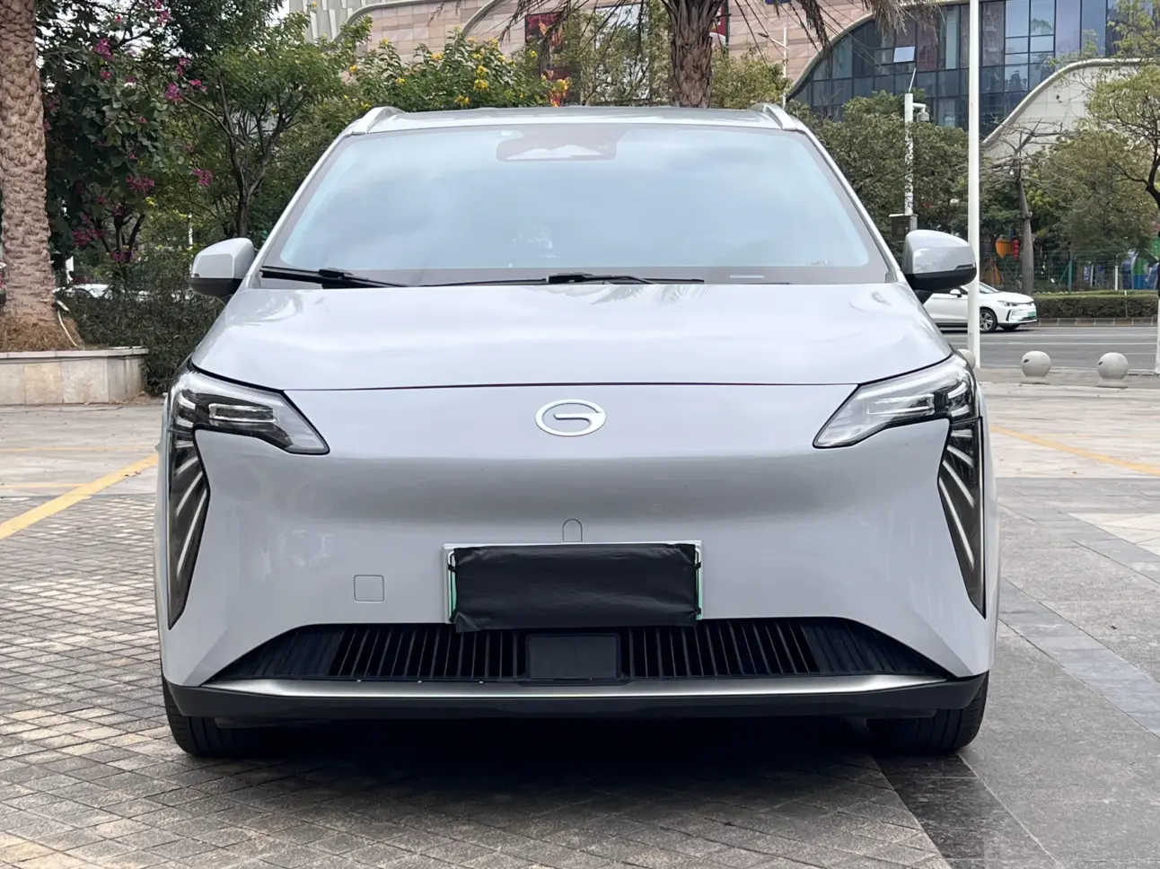 AION Y  из Китая