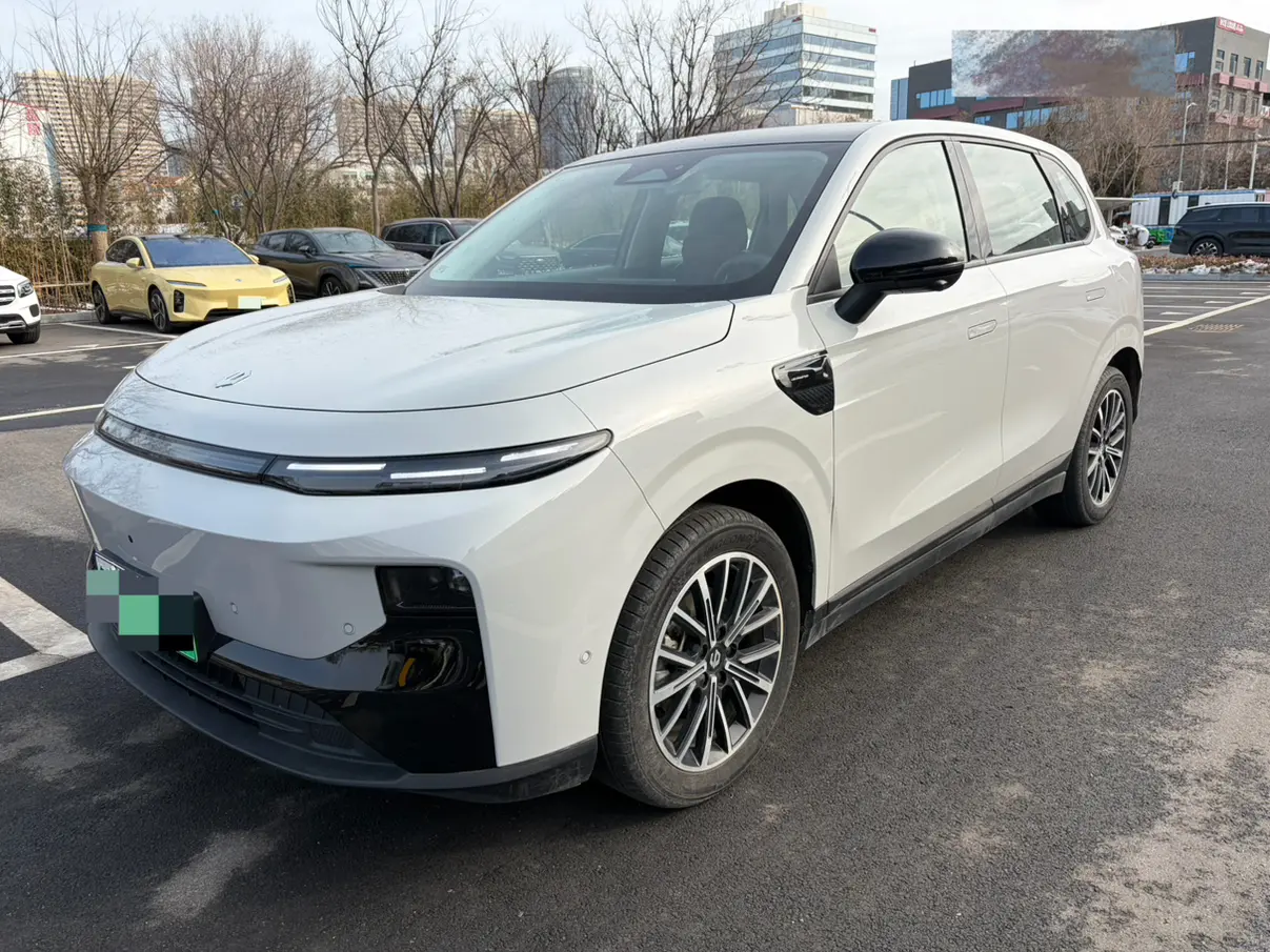 Leapmotor B10  из Китая