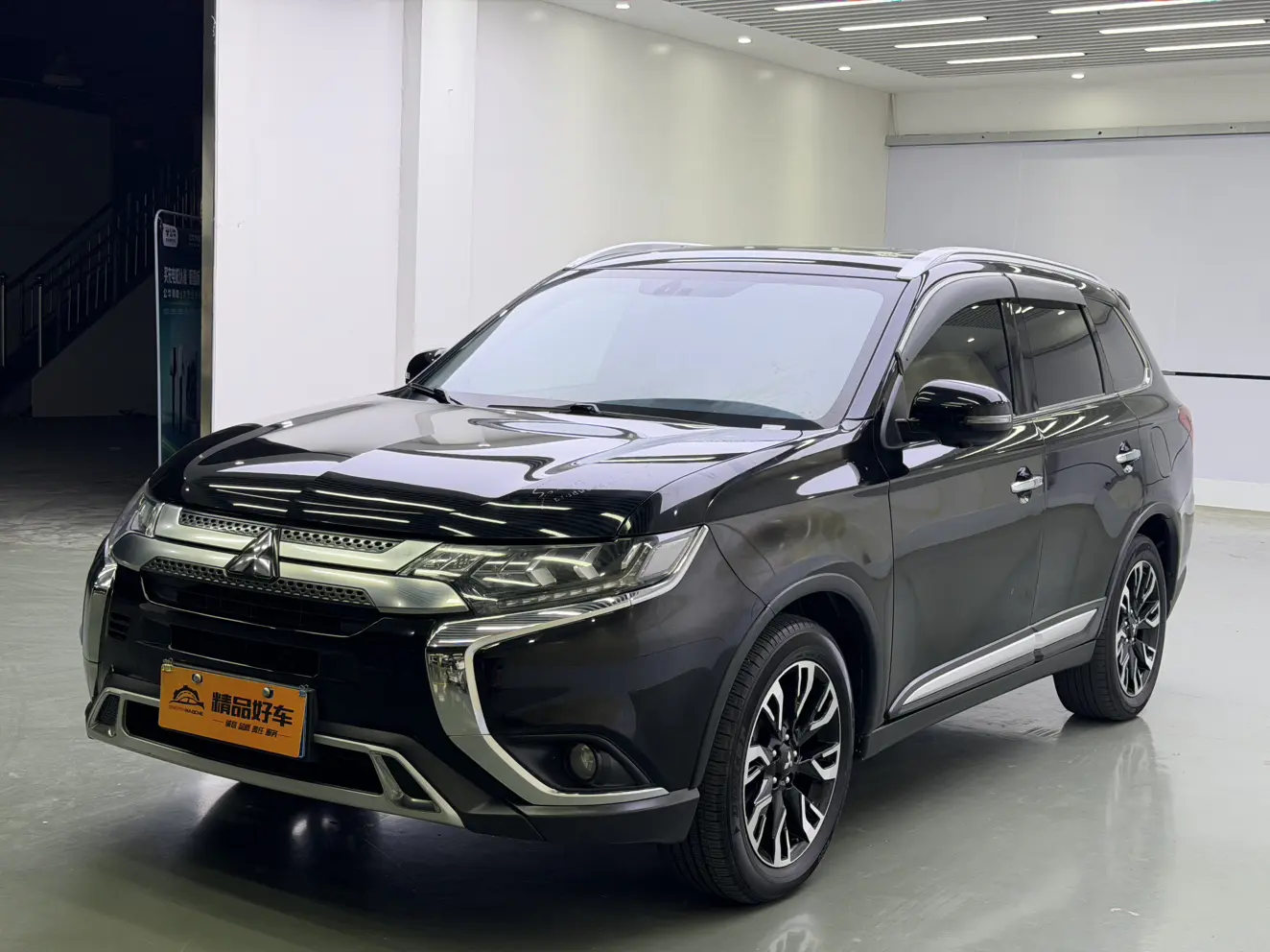Mitsubishi Outlander  из Китая