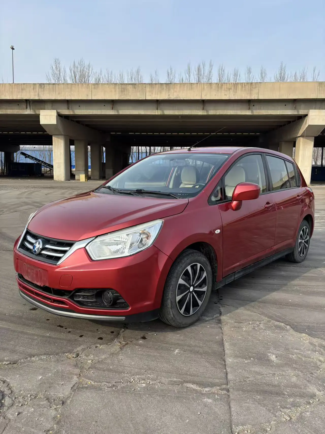 Kai Chen Venucia R50  из Китая