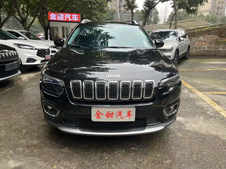 Jeep Cherokee  из Китая