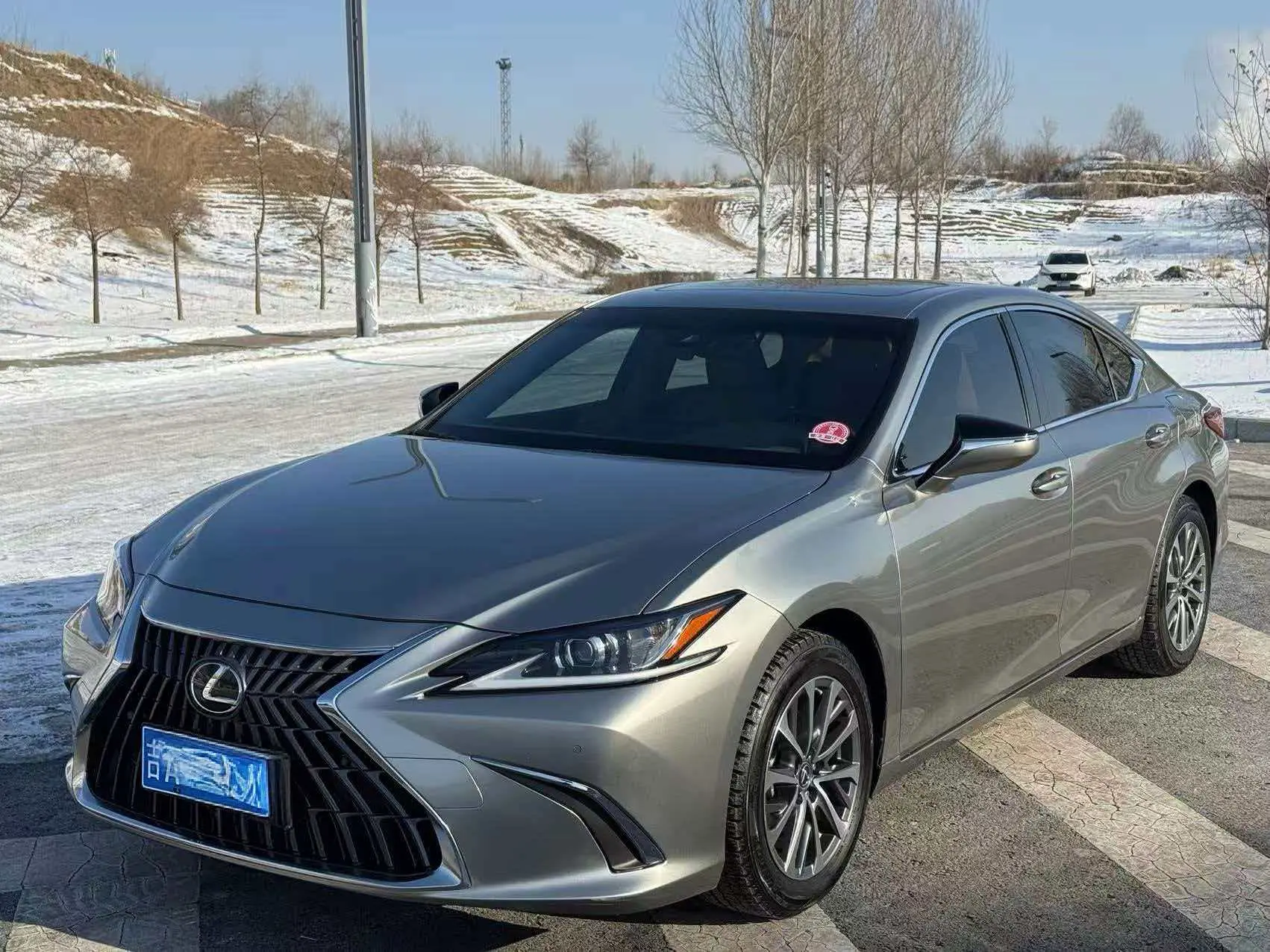 Lexus ES  из Китая