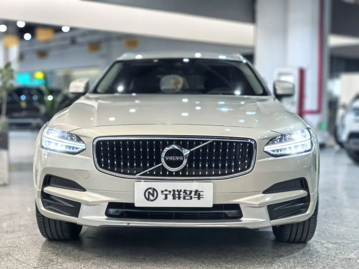 Volvo V90  из Китая
