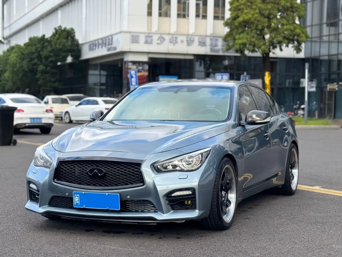 Infiniti Q50  из Китая