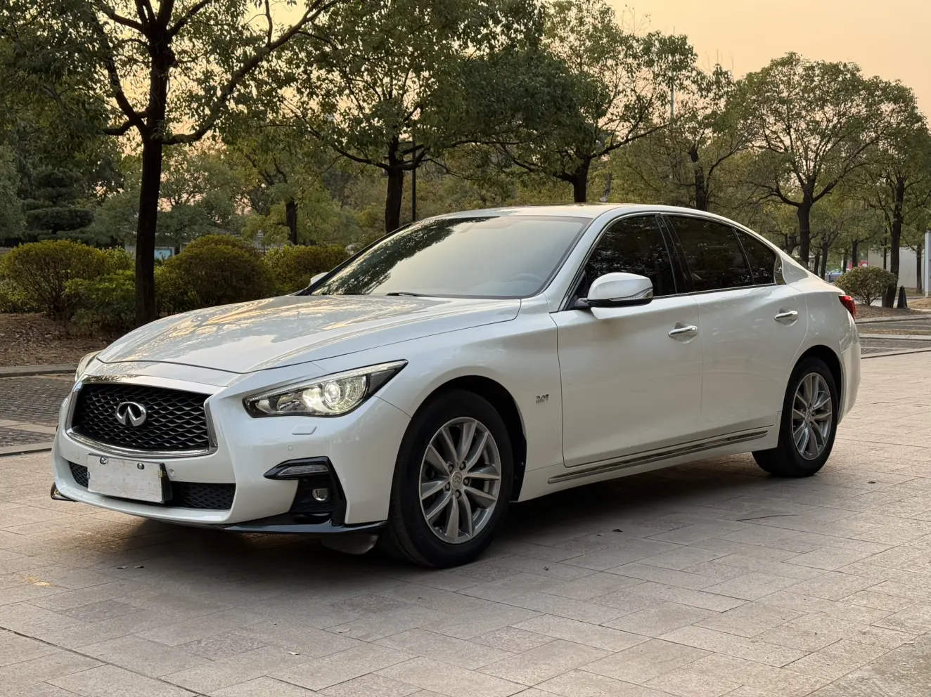 Infiniti Q50L  из Китая