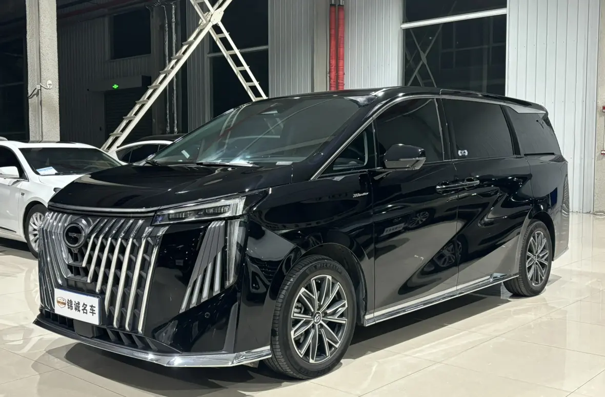 GAC Trumpchi M8  из Китая