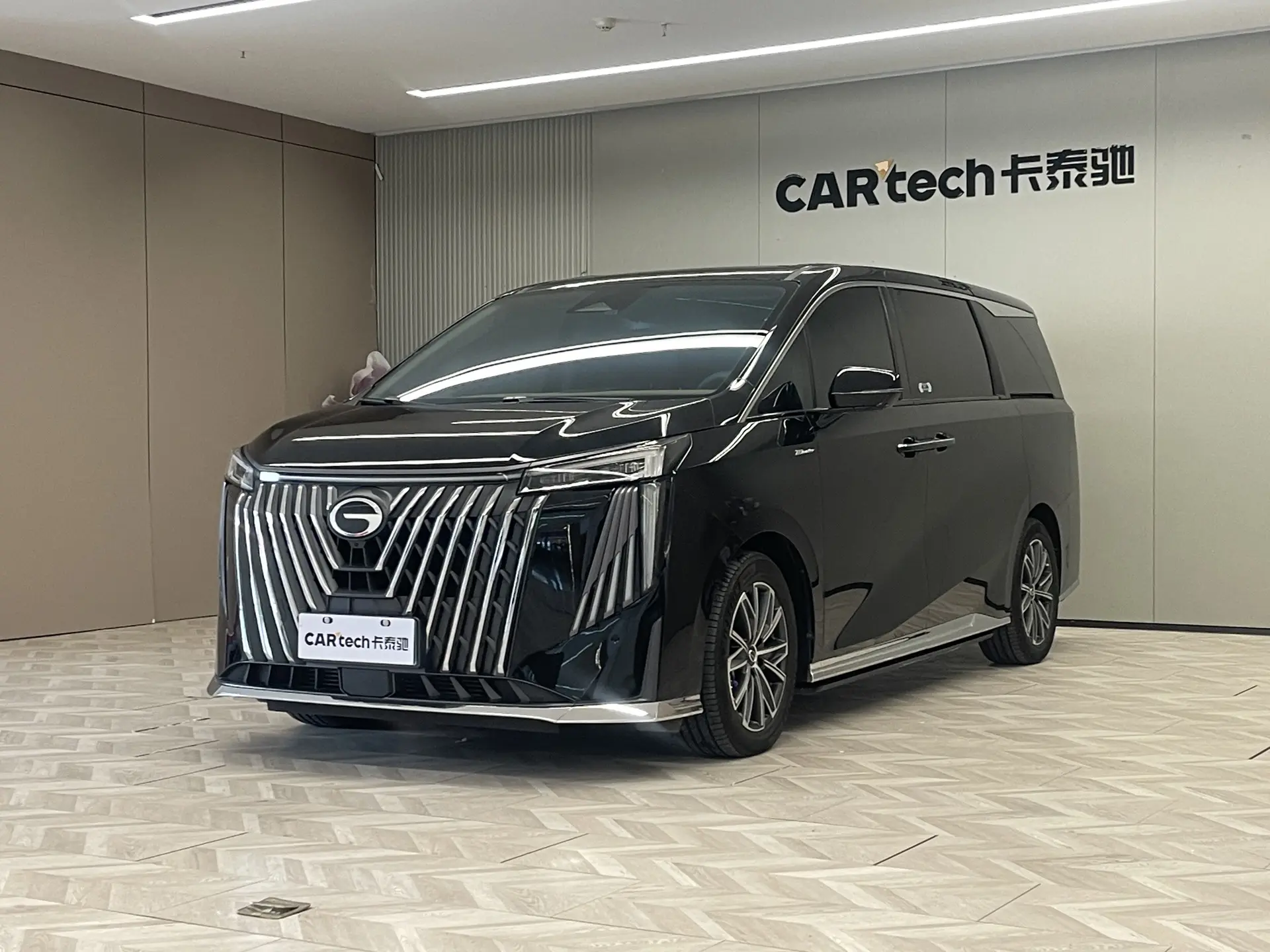 GAC Trumpchi M8  из Китая