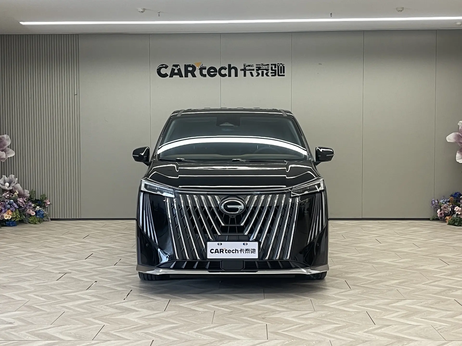 GAC Trumpchi M8  из Китая