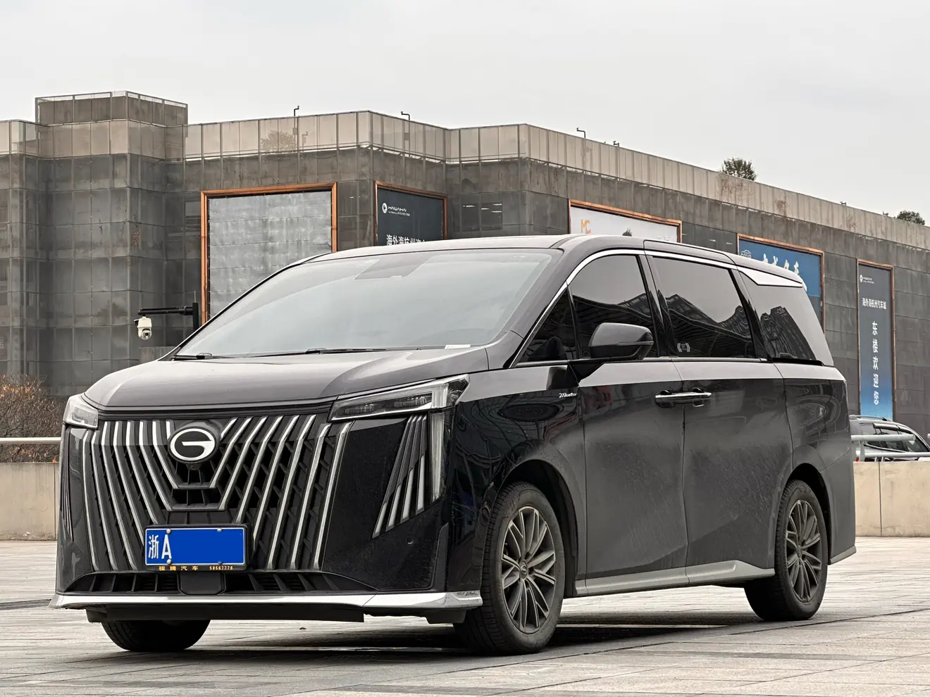 GAC Trumpchi M8  из Китая