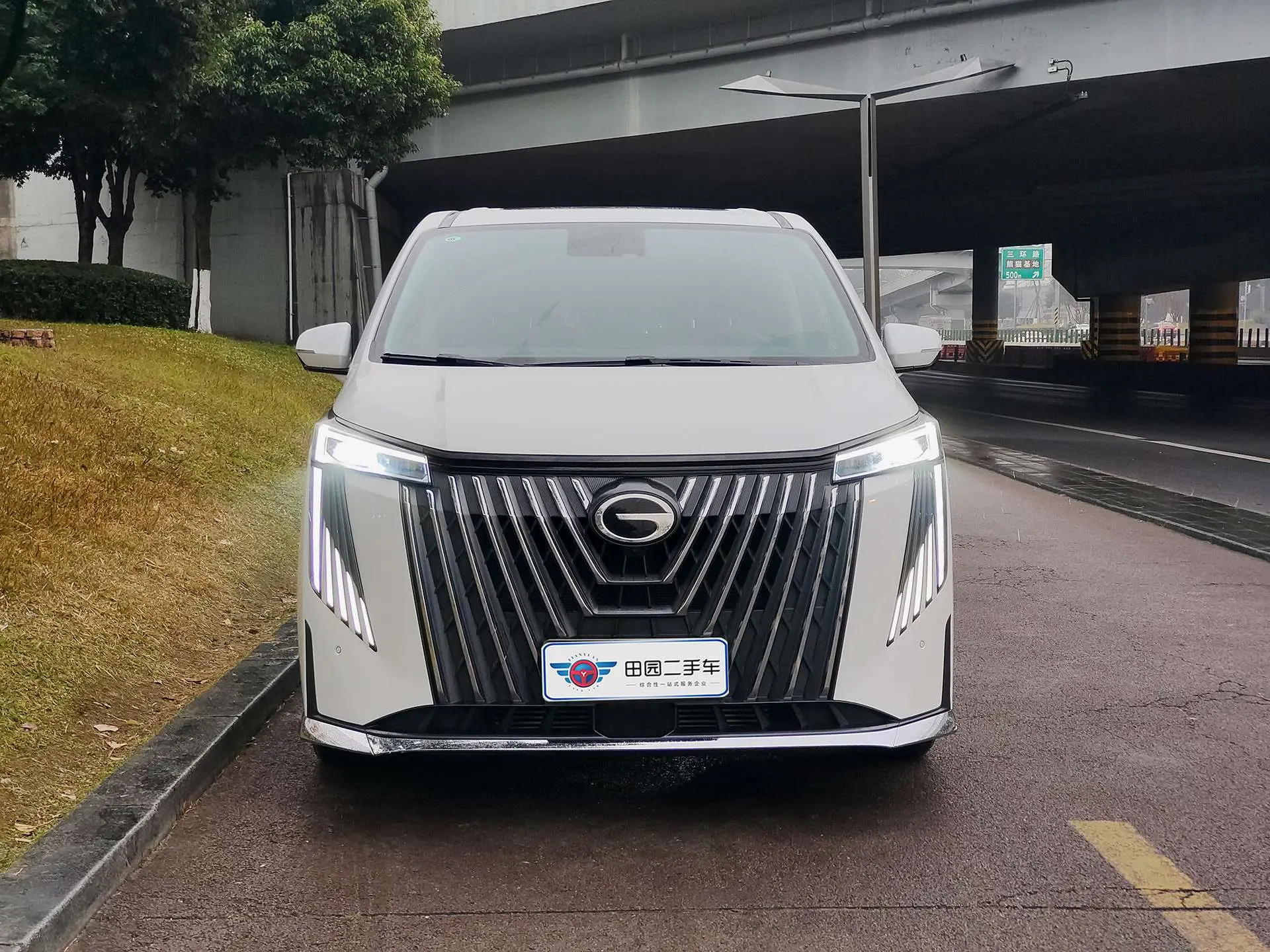 GAC Trumpchi M8  из Китая