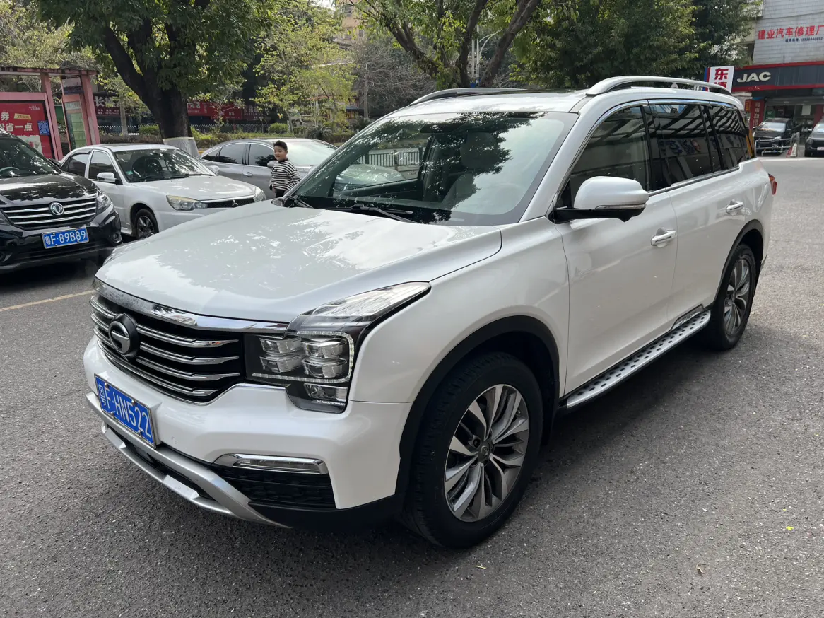 GAC Trumpchi GS8  из Китая
