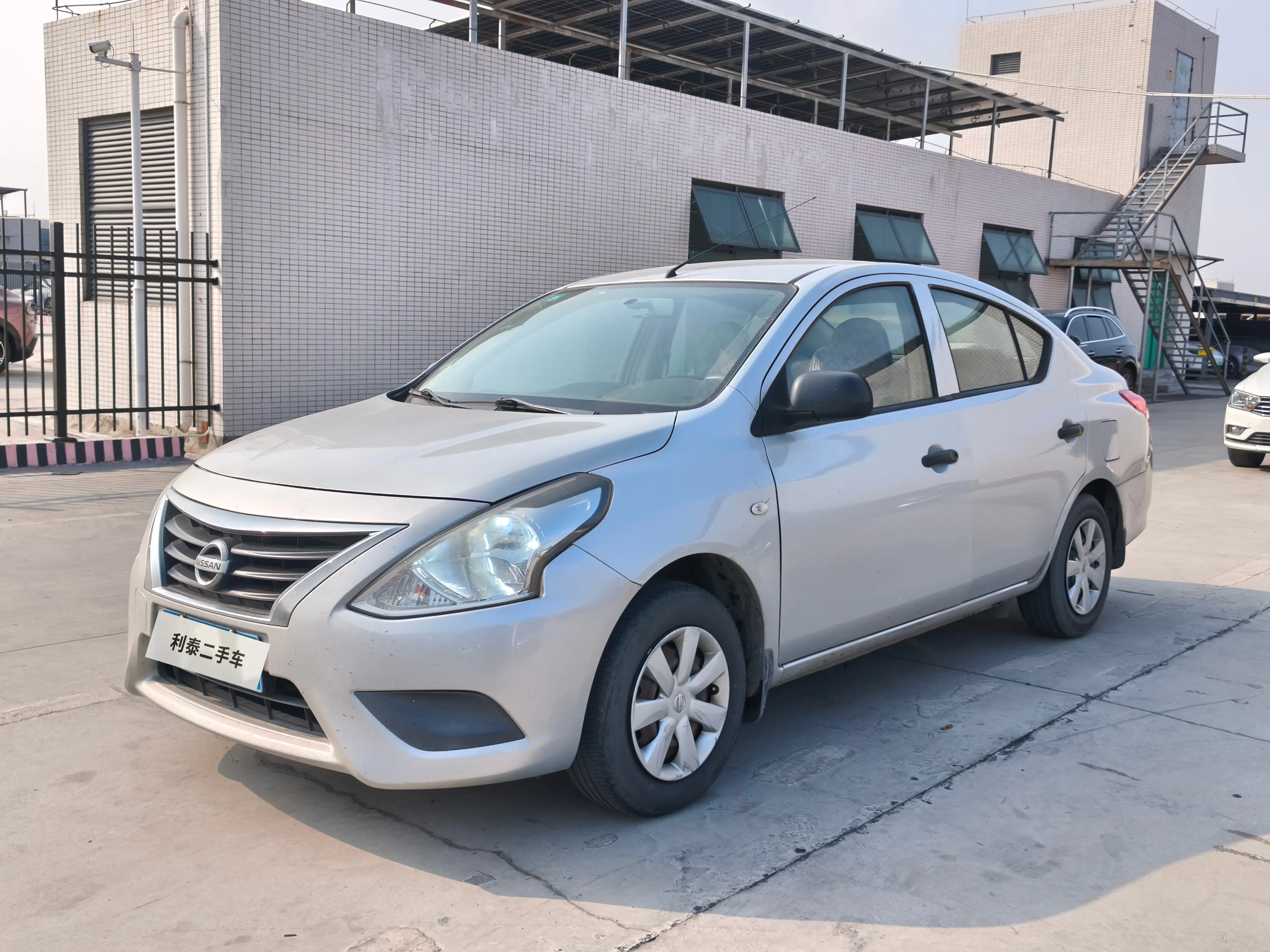 Nissan Sunlight  из Китая