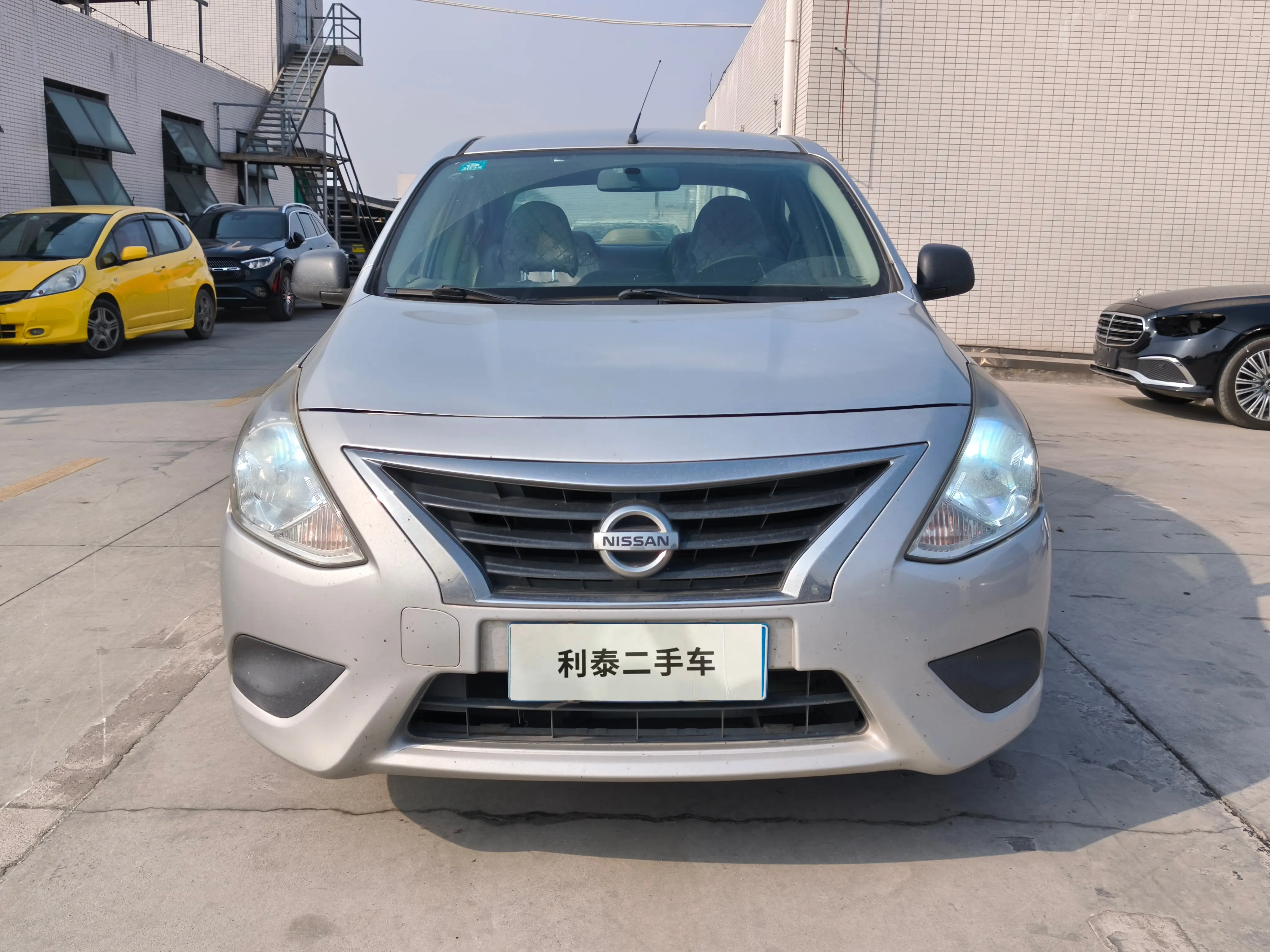 Nissan Sunlight  из Китая