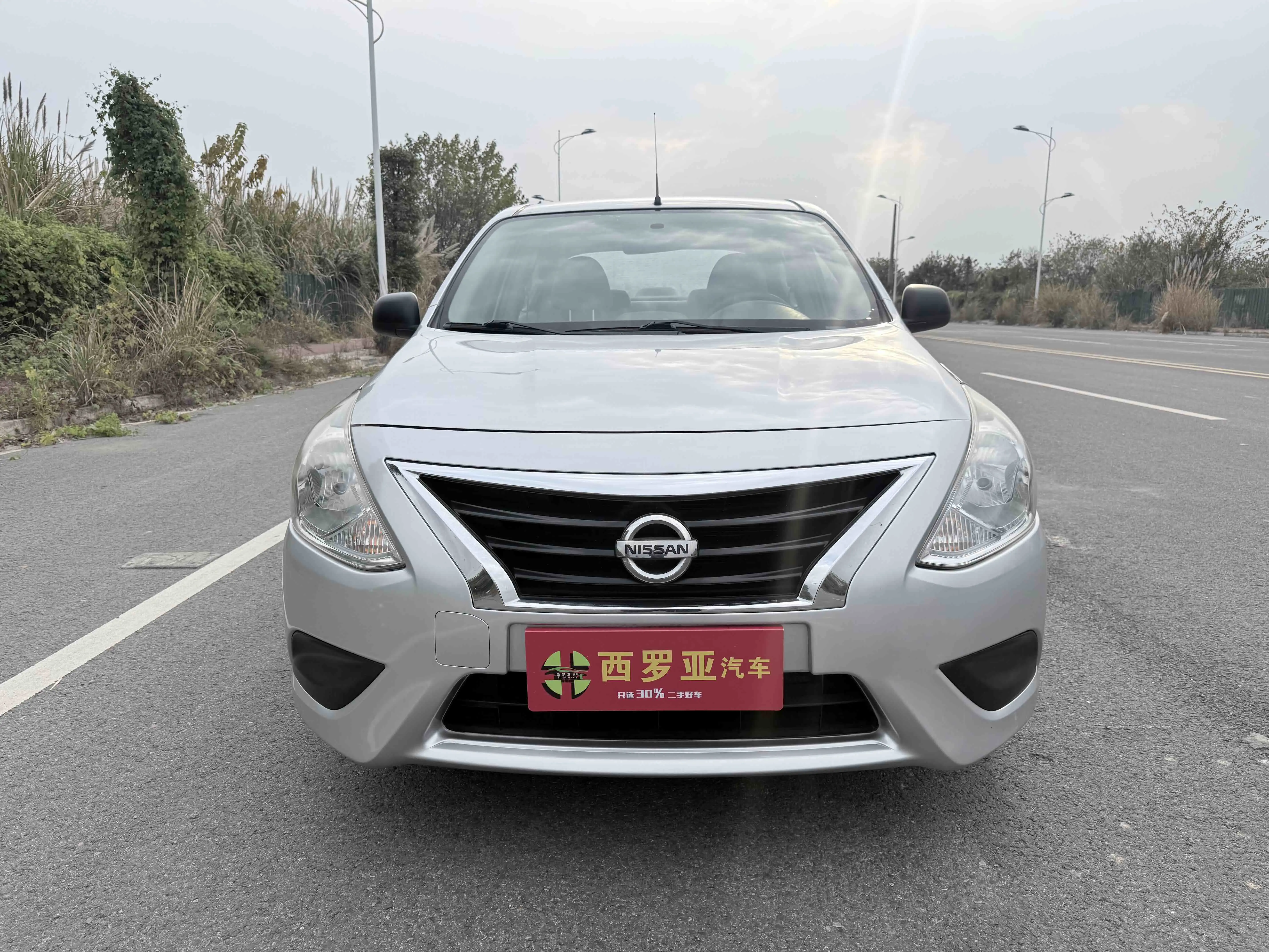 Nissan Sunlight  из Китая