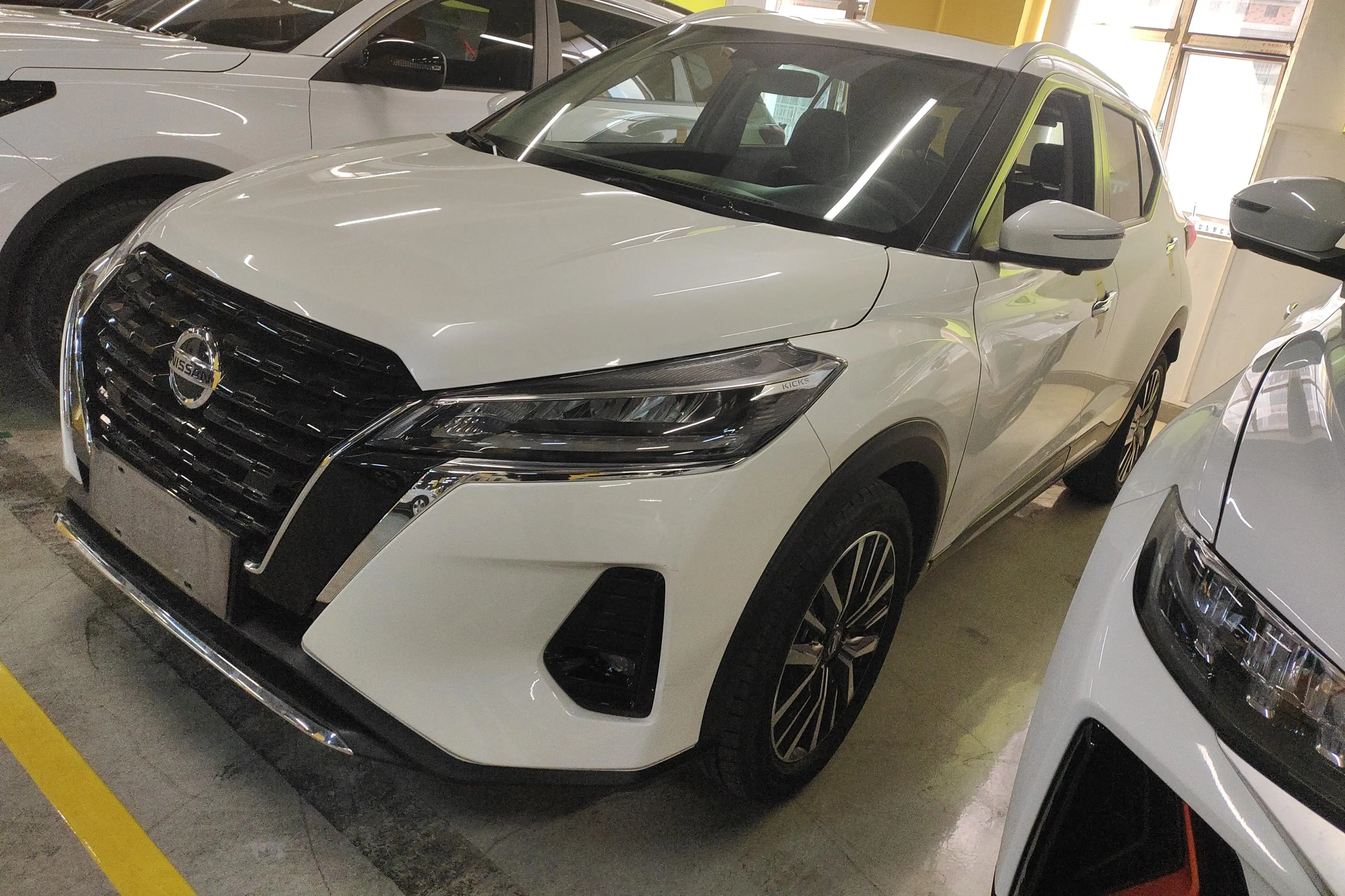 Nissan Jinke  из Китая