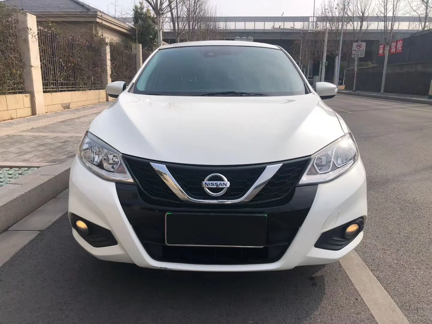 Nissan Tiida  из Китая