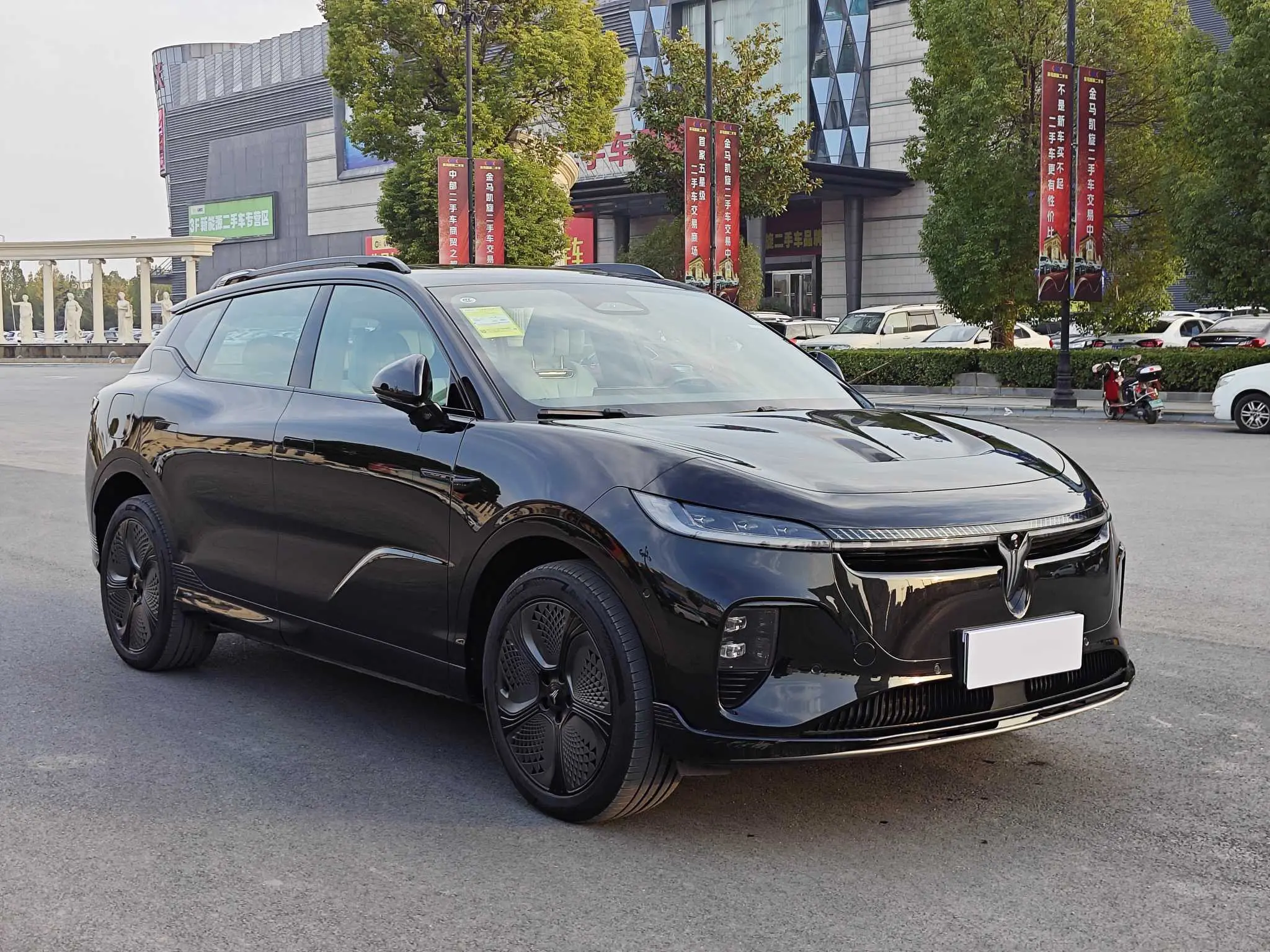 Voyah Courage  из Китая