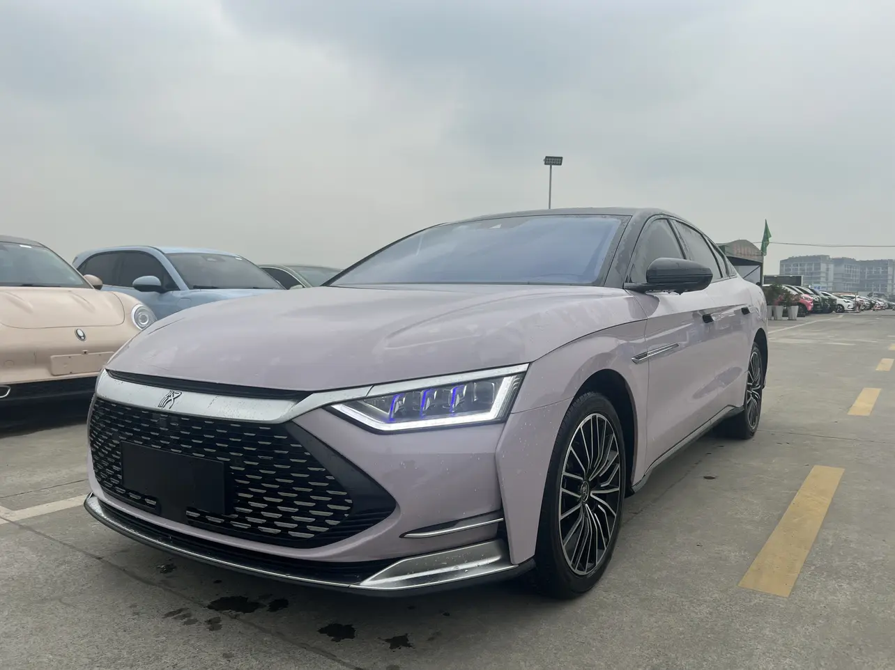 BYD HAN DM  из Китая