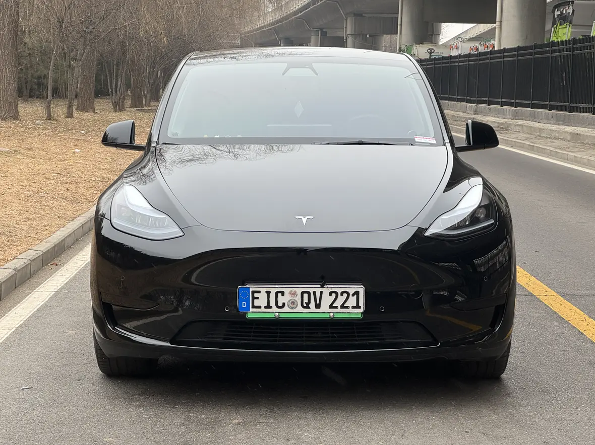 Tesla Model Y  из Китая