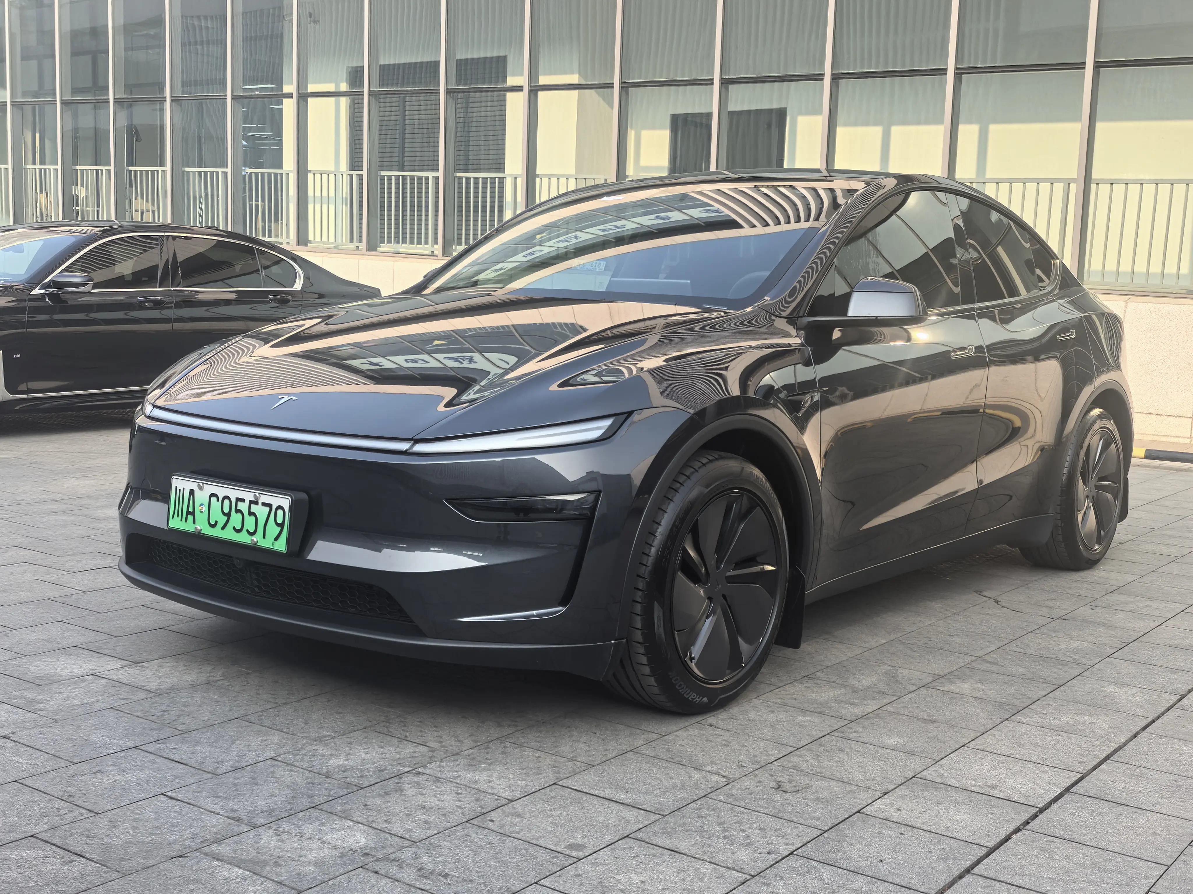 Tesla Model Y  из Китая