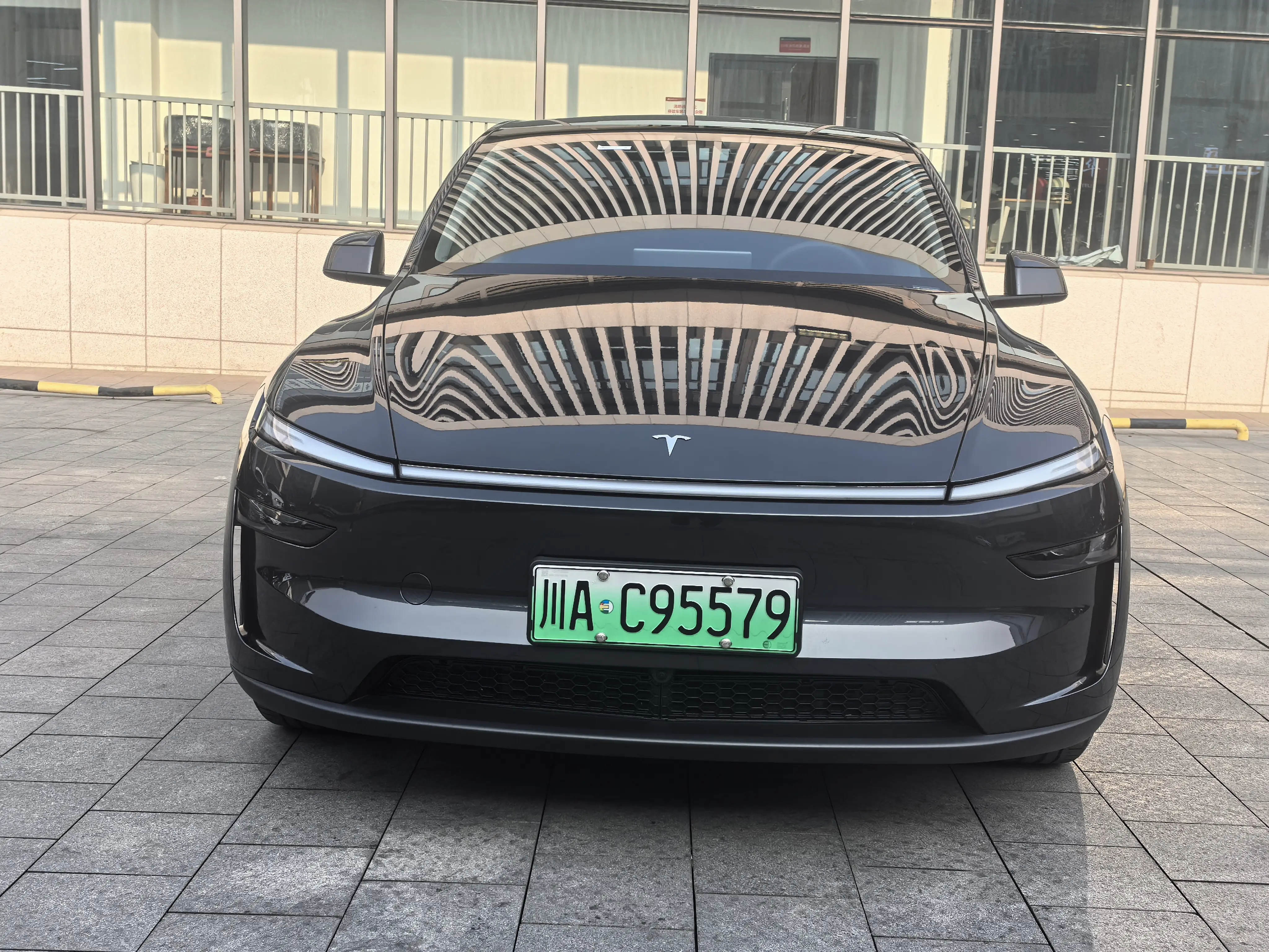 Tesla Model Y  из Китая