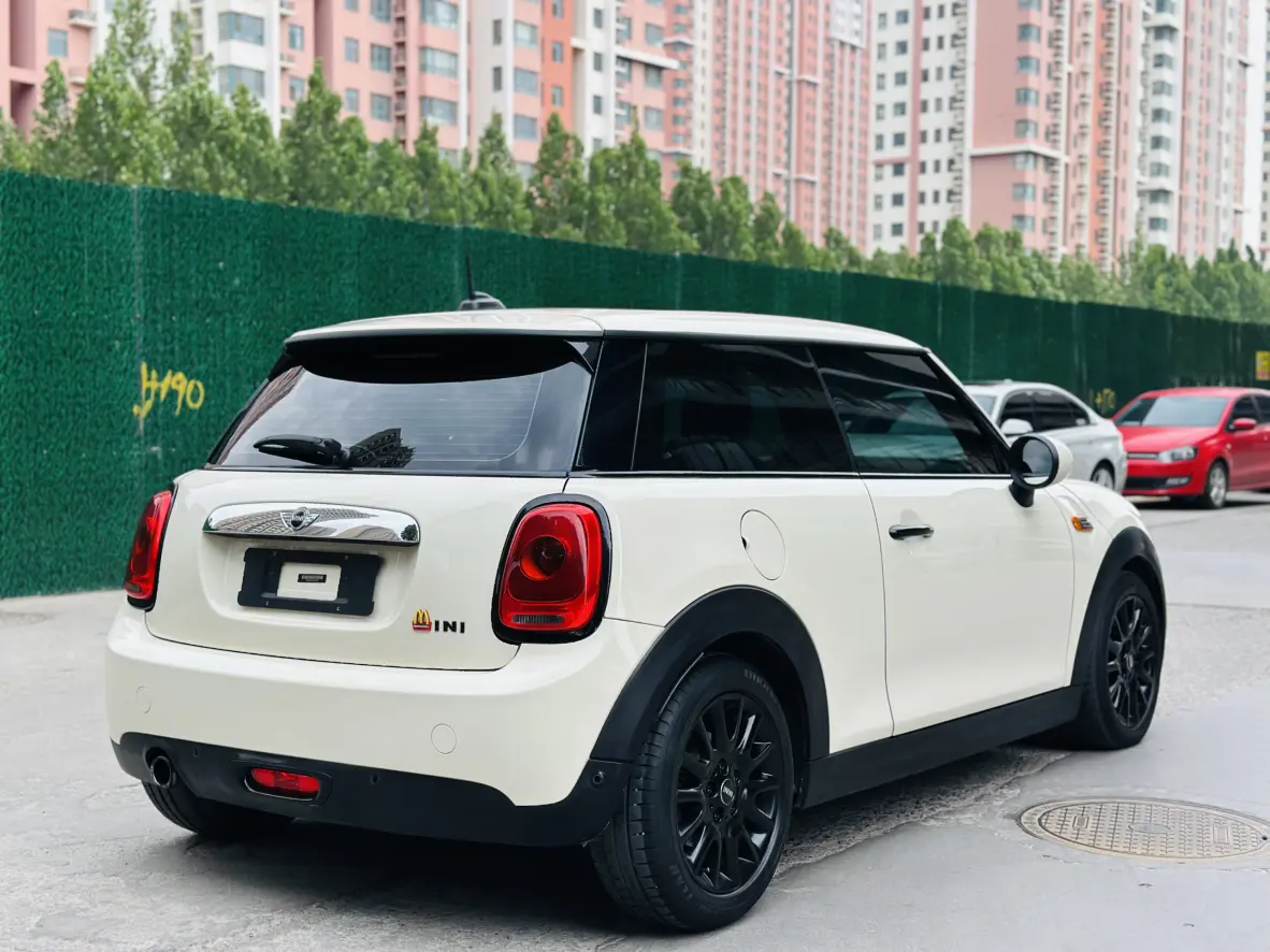 MINI 